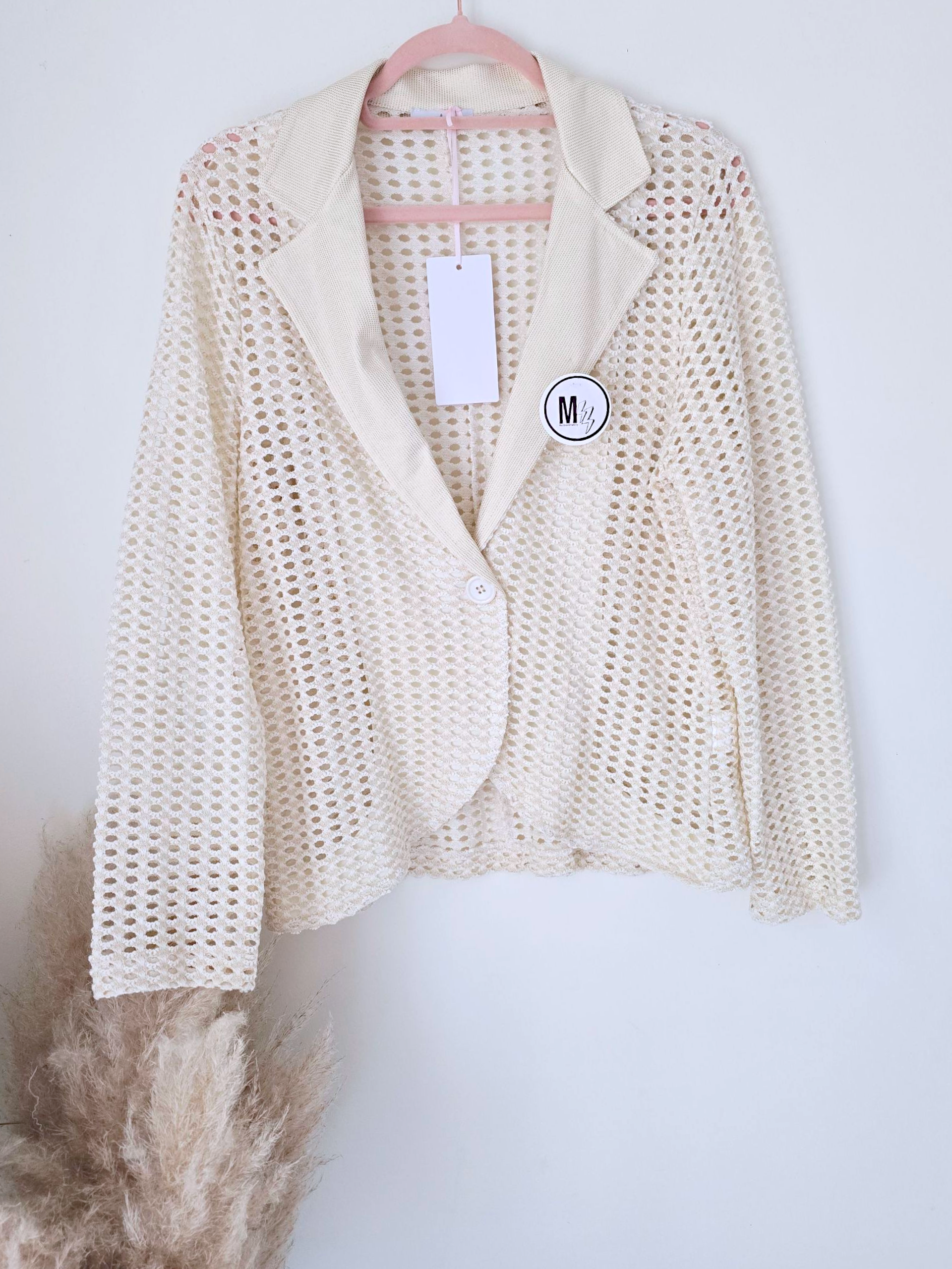Veste cintrée en crochet