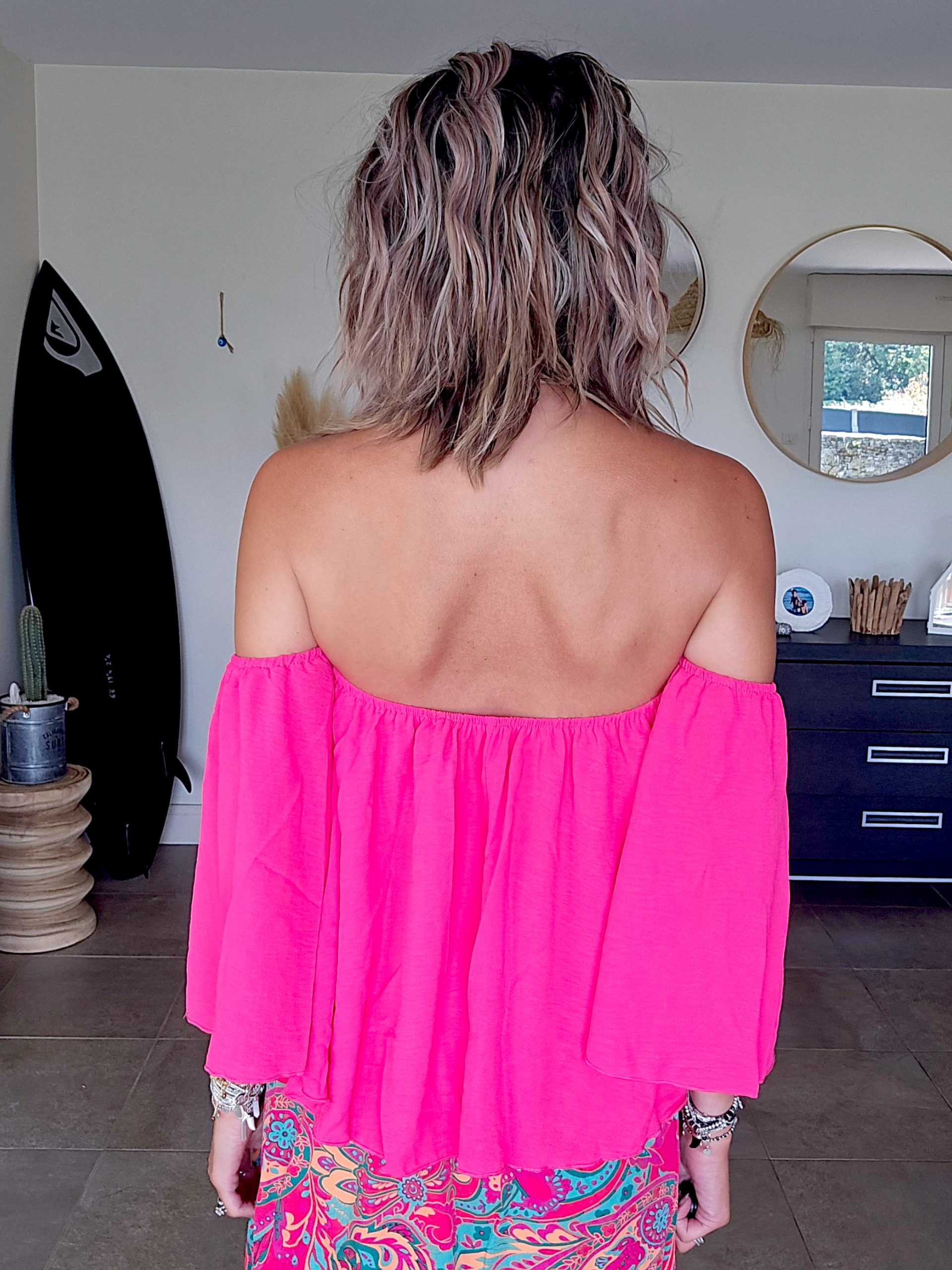 Blouse fuchsia épaules dénudées