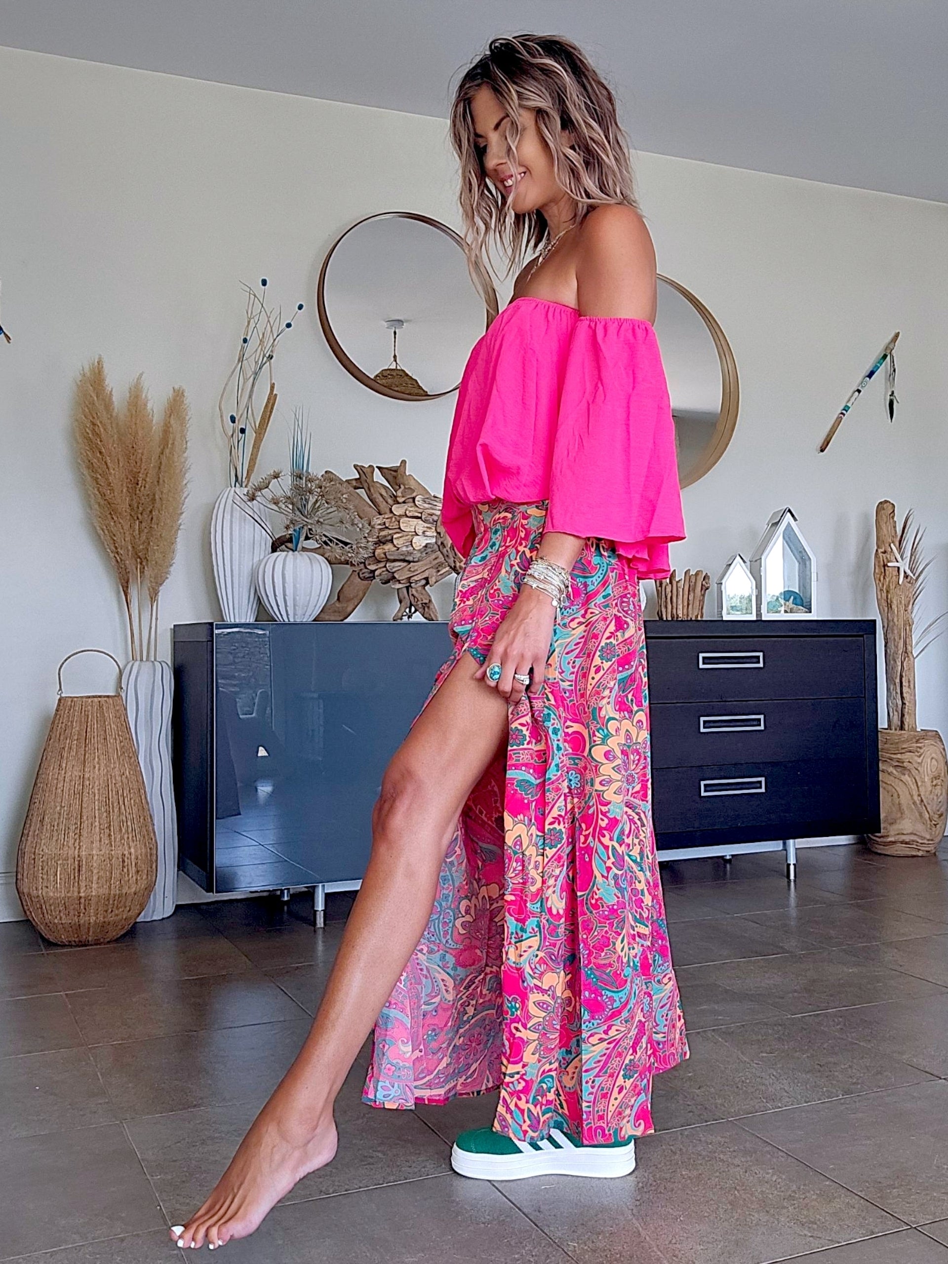 Blouse fuchsia épaules dénudées