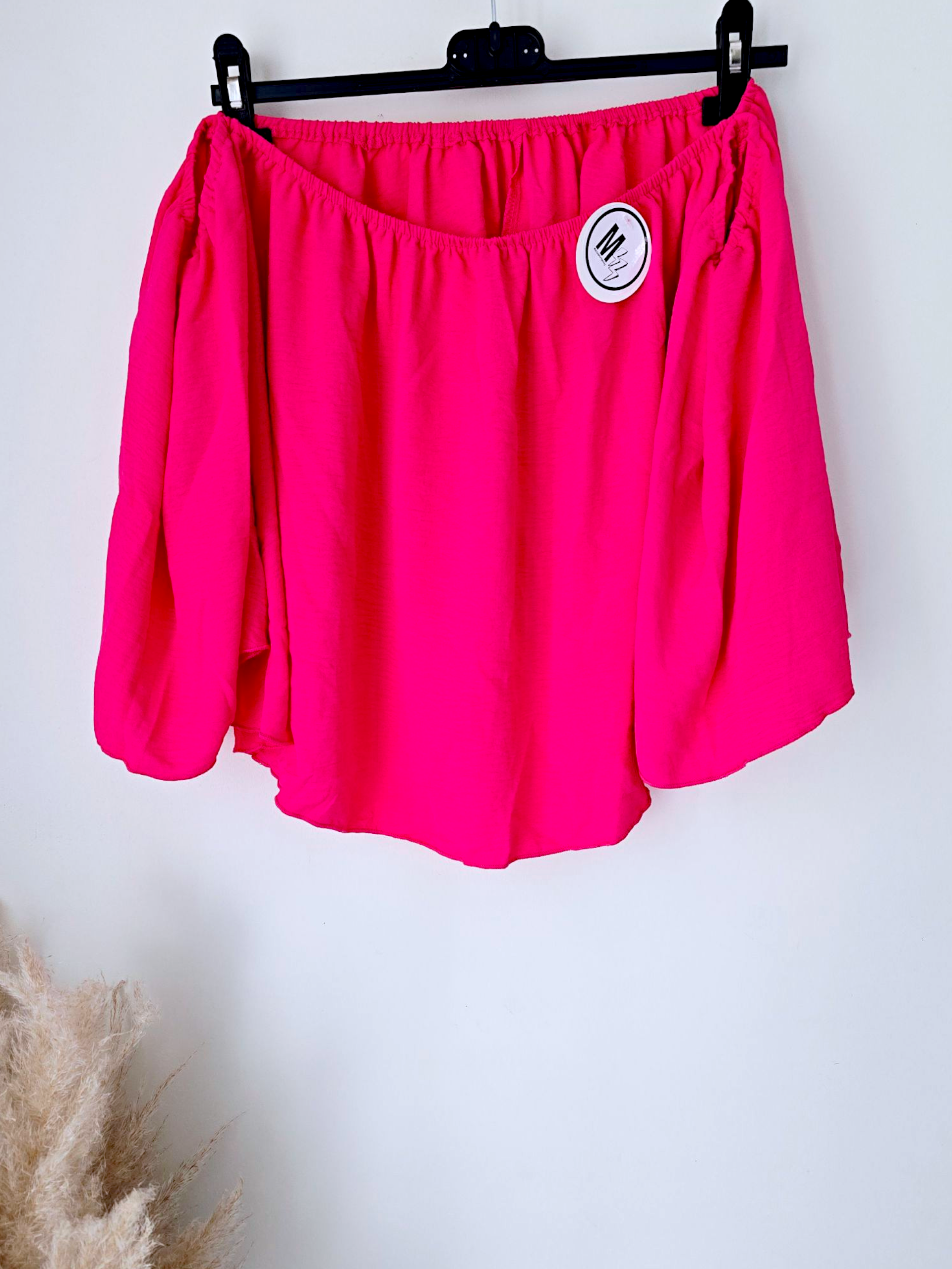 Blouse fuchsia épaules dénudées