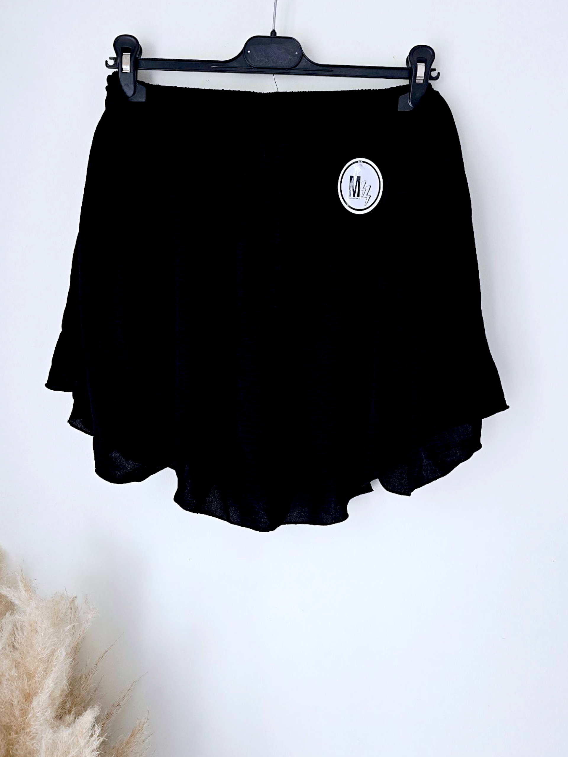 Blouse noire épaules dénudées