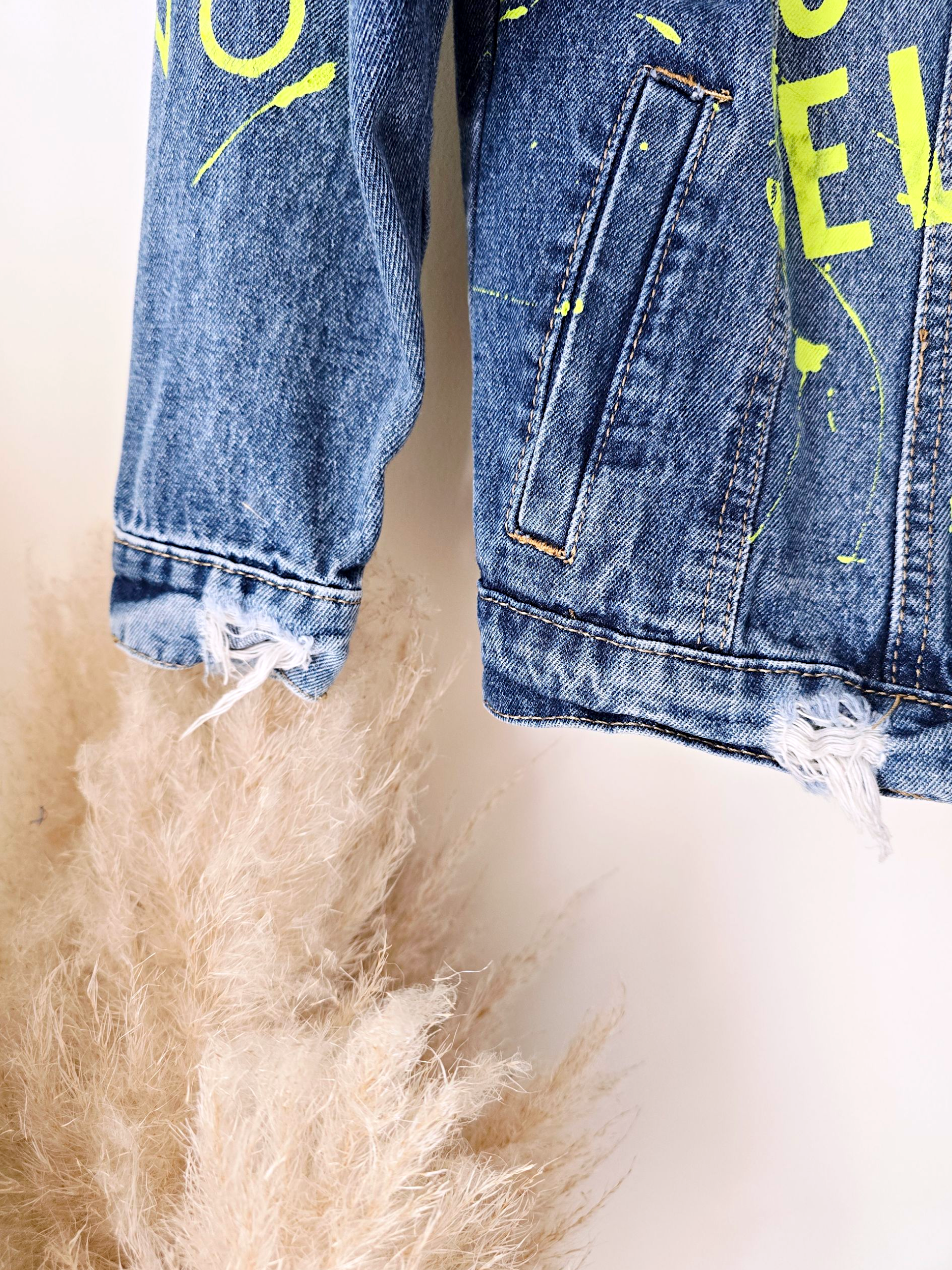 Veste en jean tag fluo