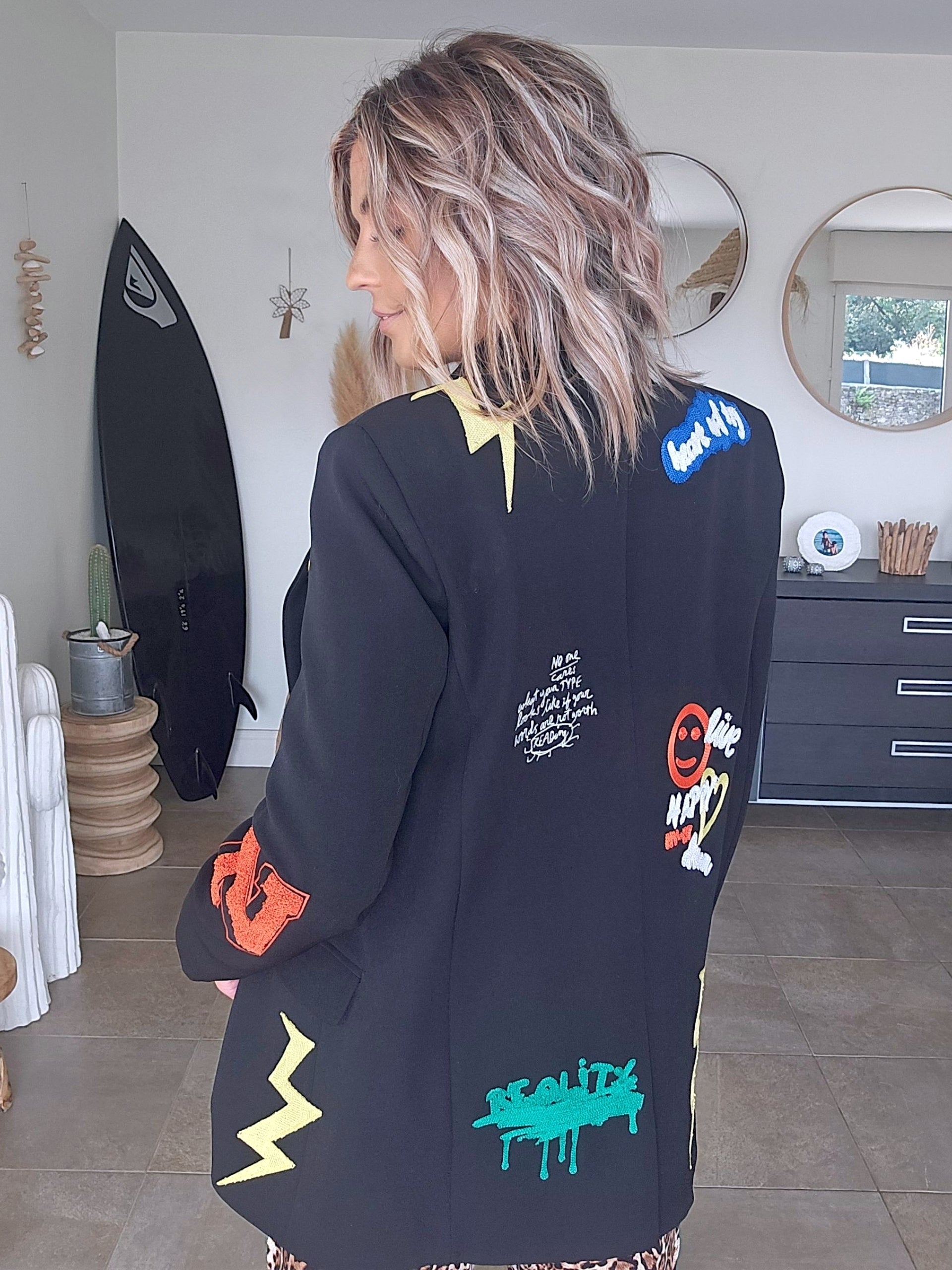 Veste noire à tags smiley