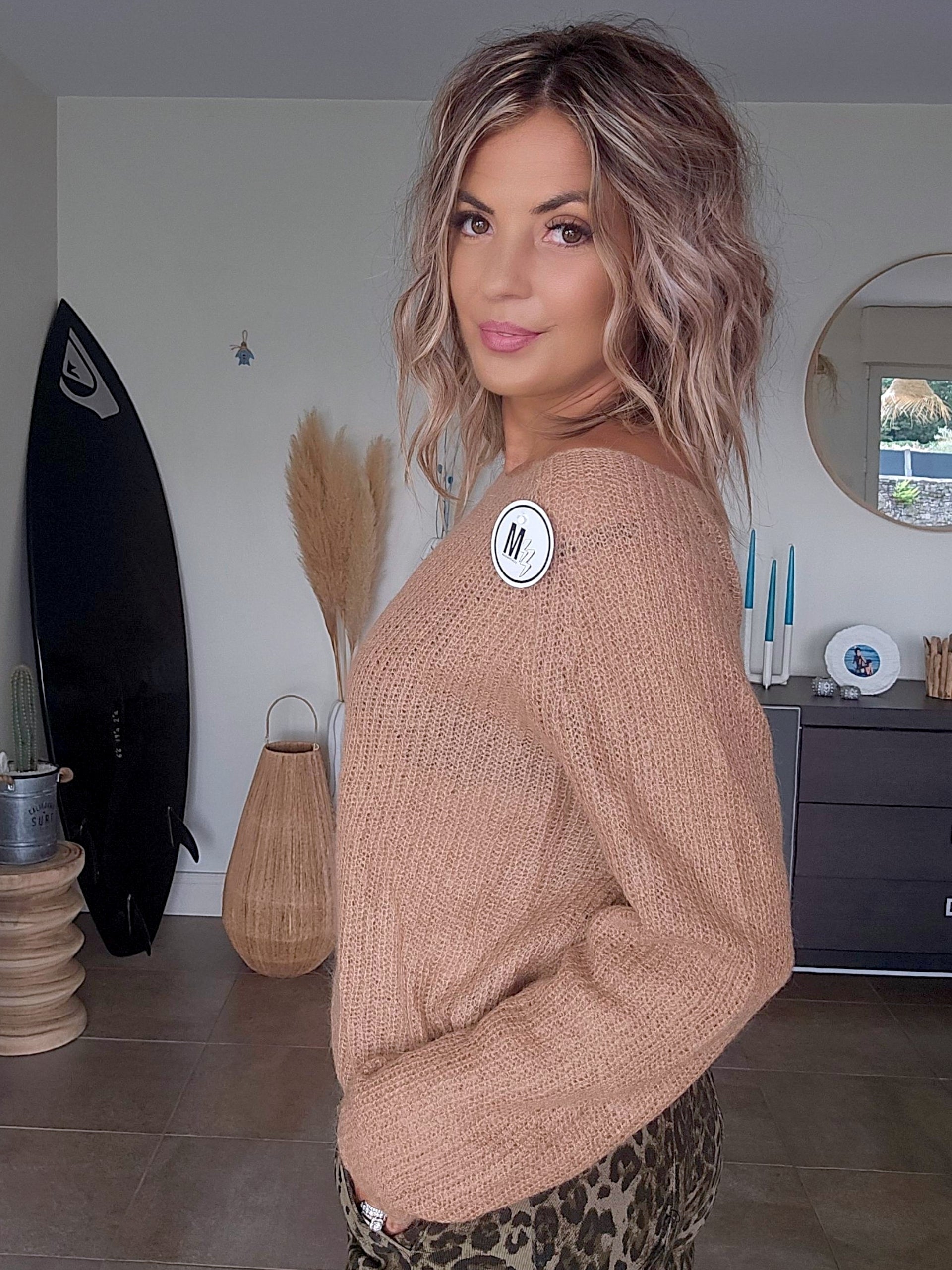 Pull doux ajouré beige foncé