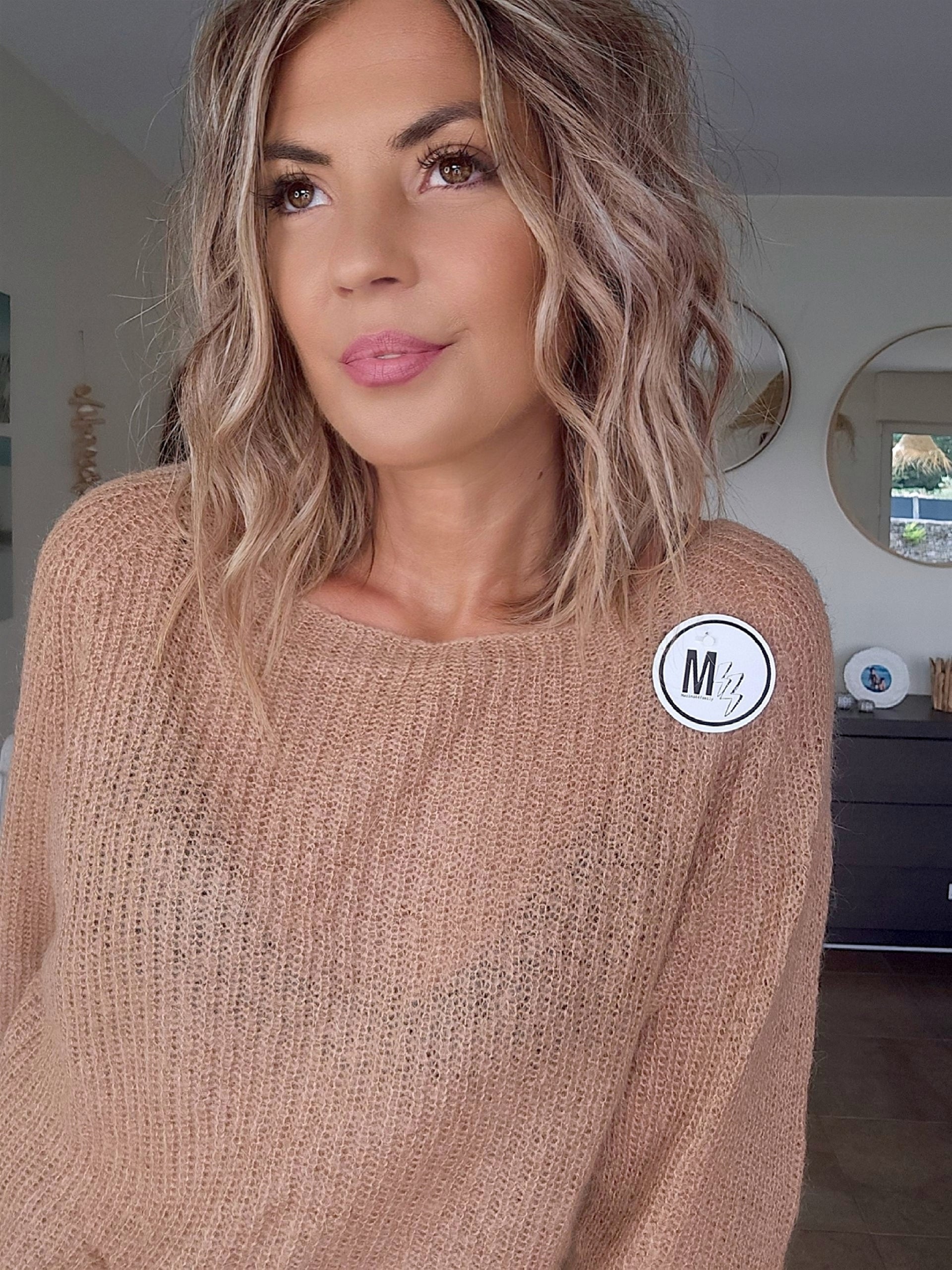 Pull doux ajouré beige foncé