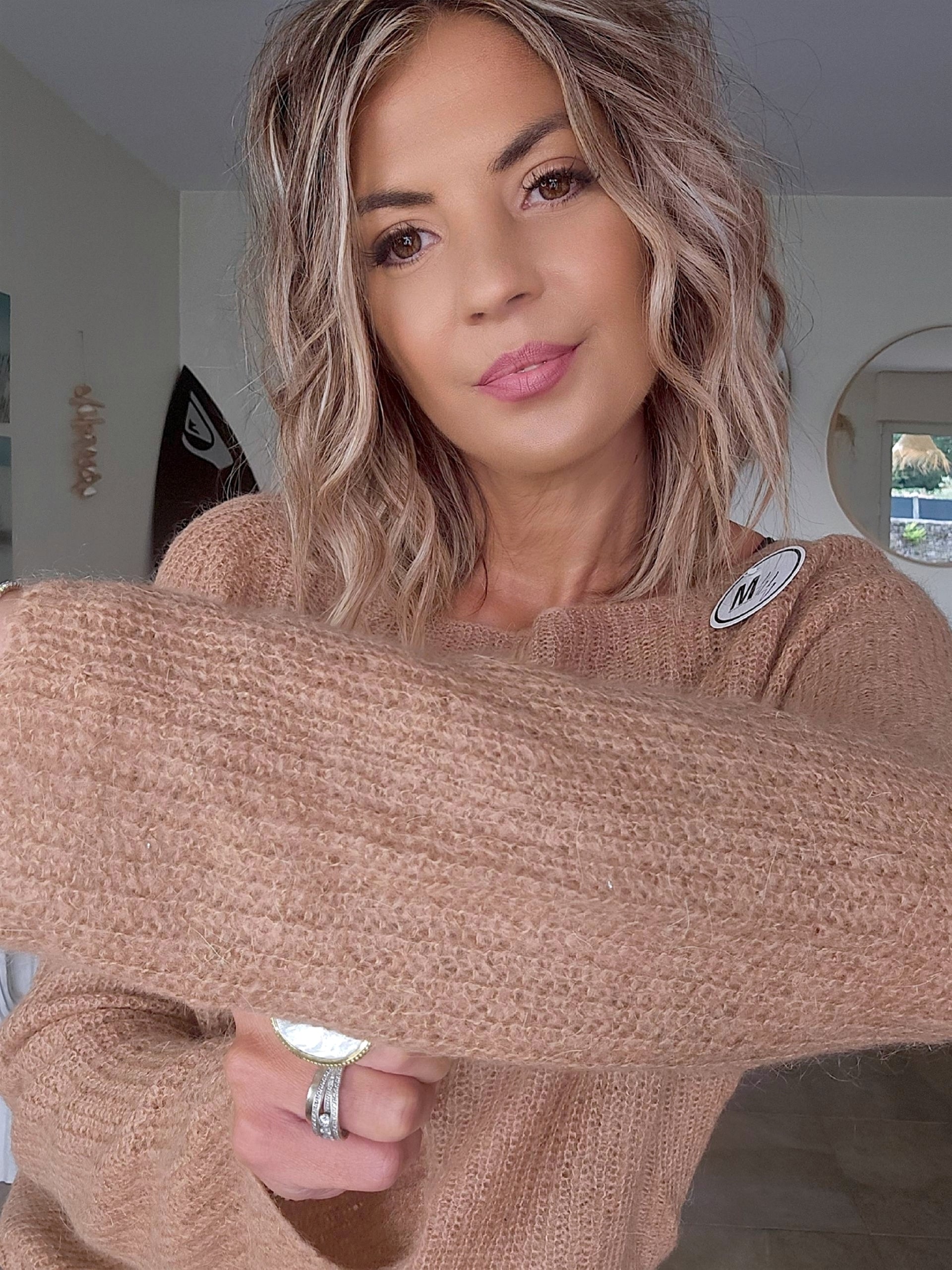 Pull doux ajouré beige foncé