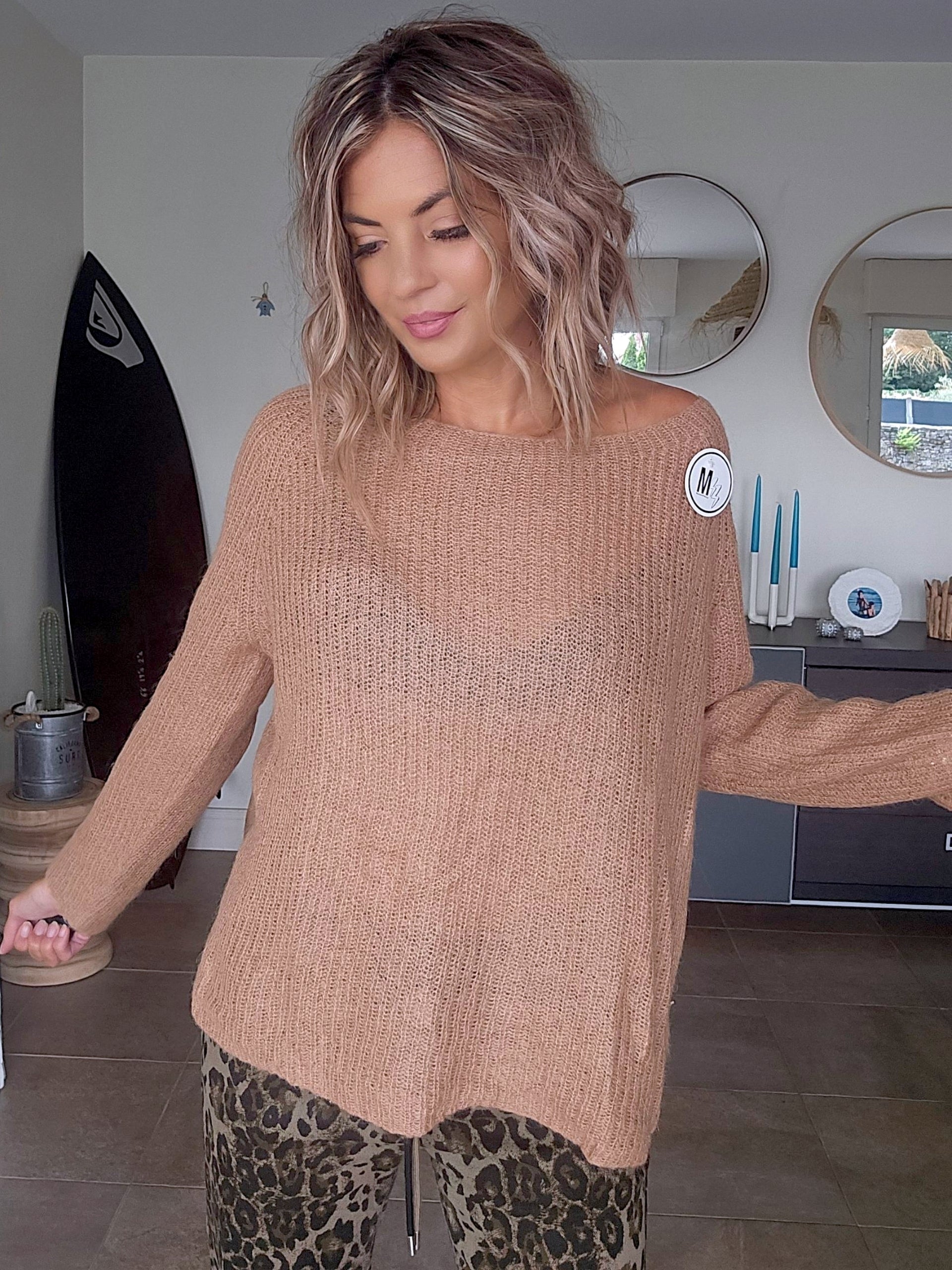 Pull doux ajouré beige foncé