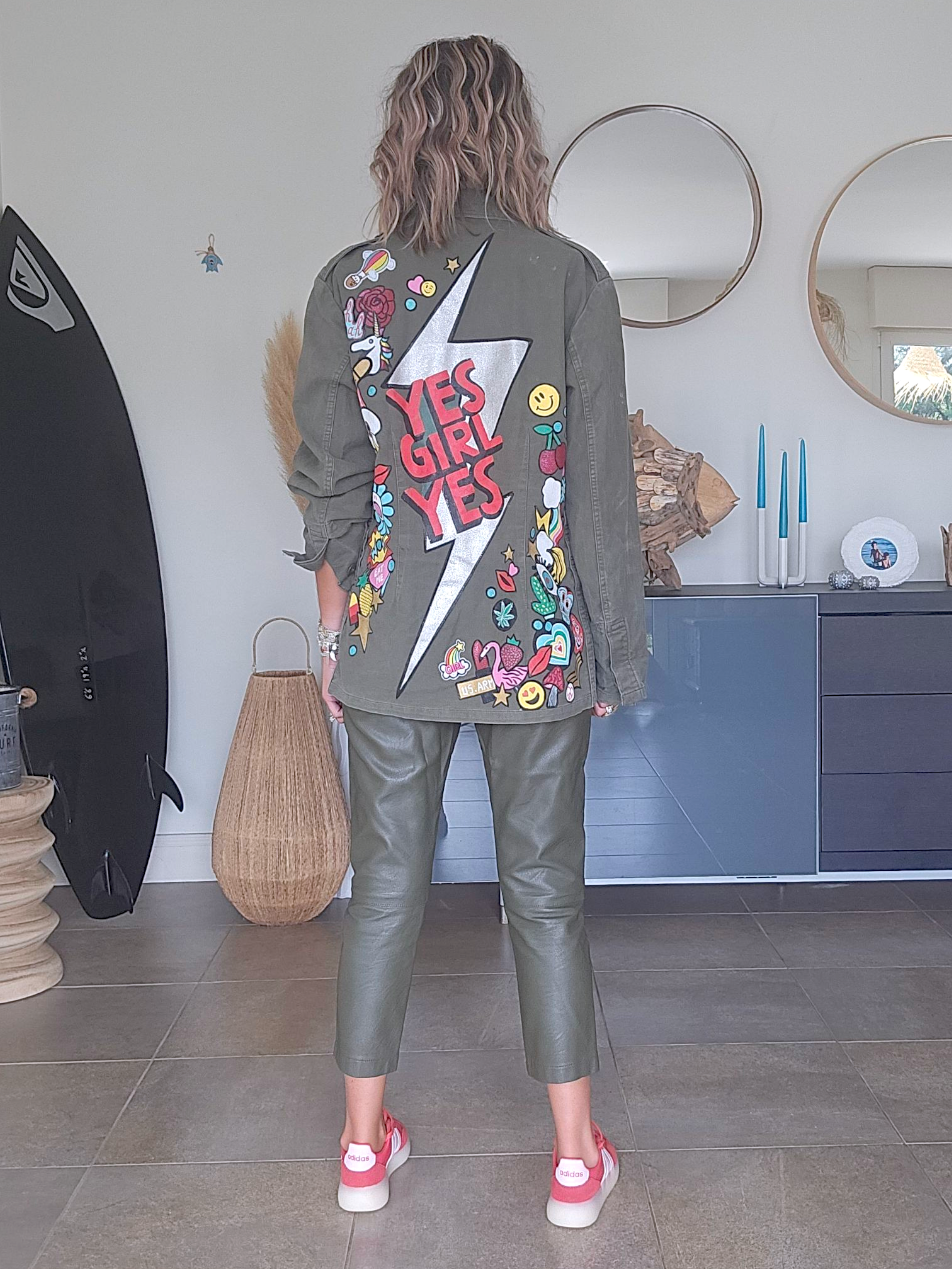 Saharienne créateur peinte à la main