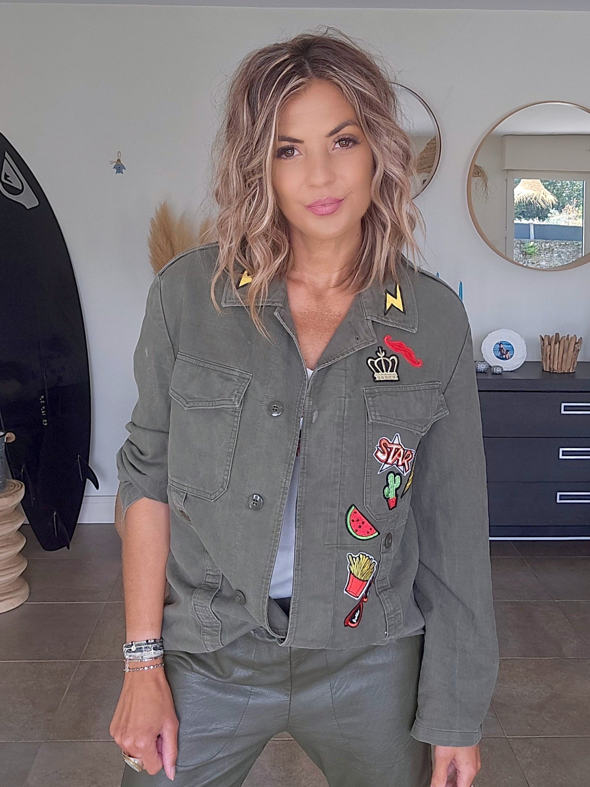 Saharienne créateur peinte à la main