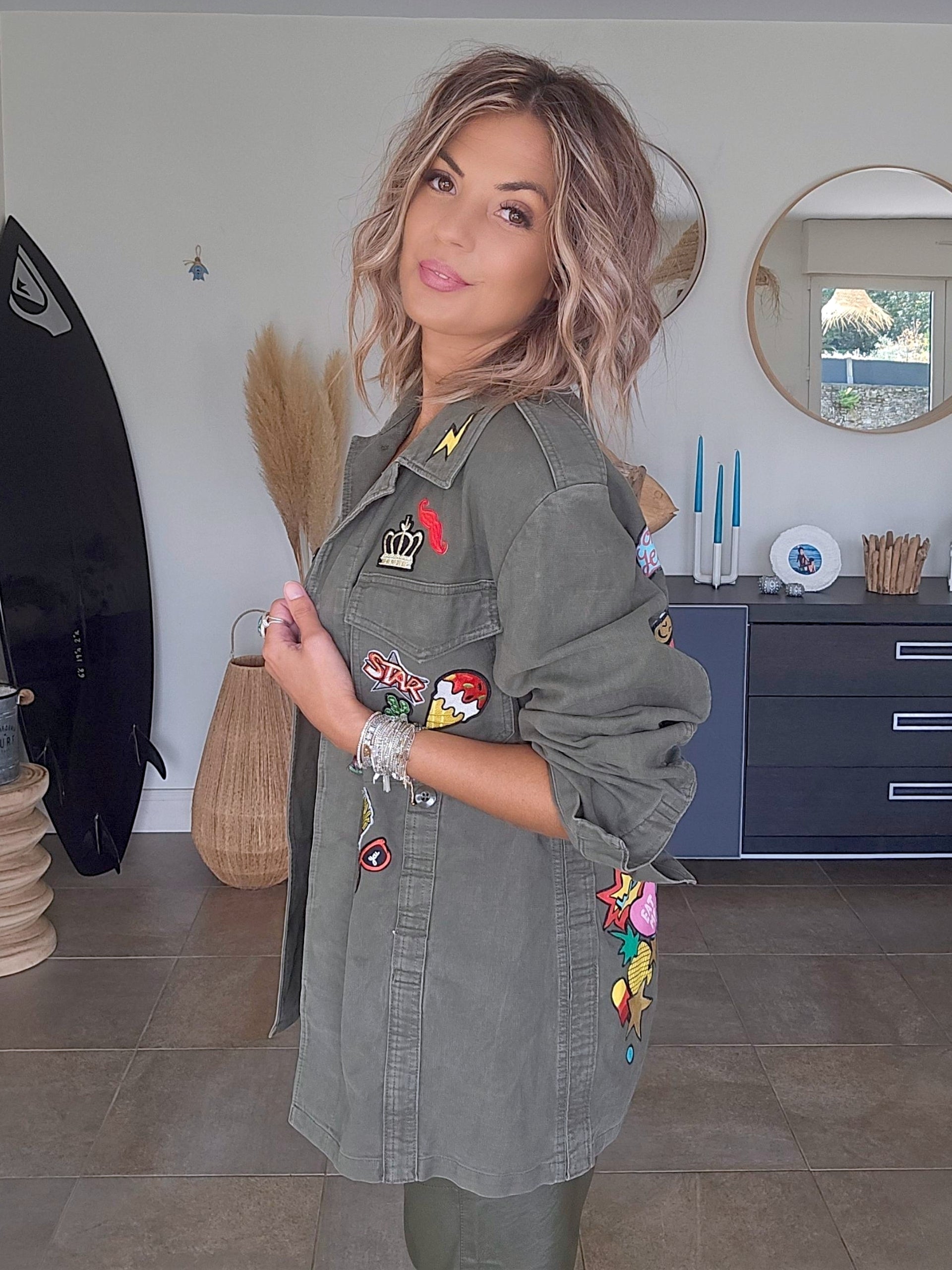 Saharienne créateur peinte à la main