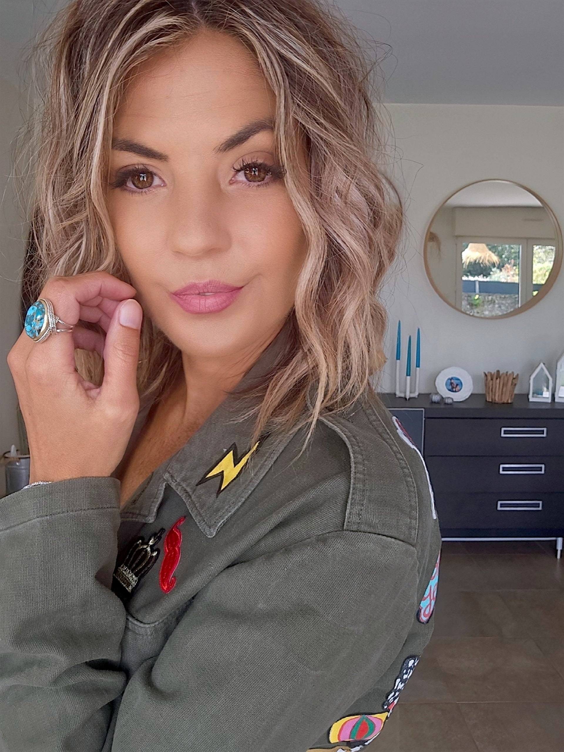 Saharienne créateur peinte à la main