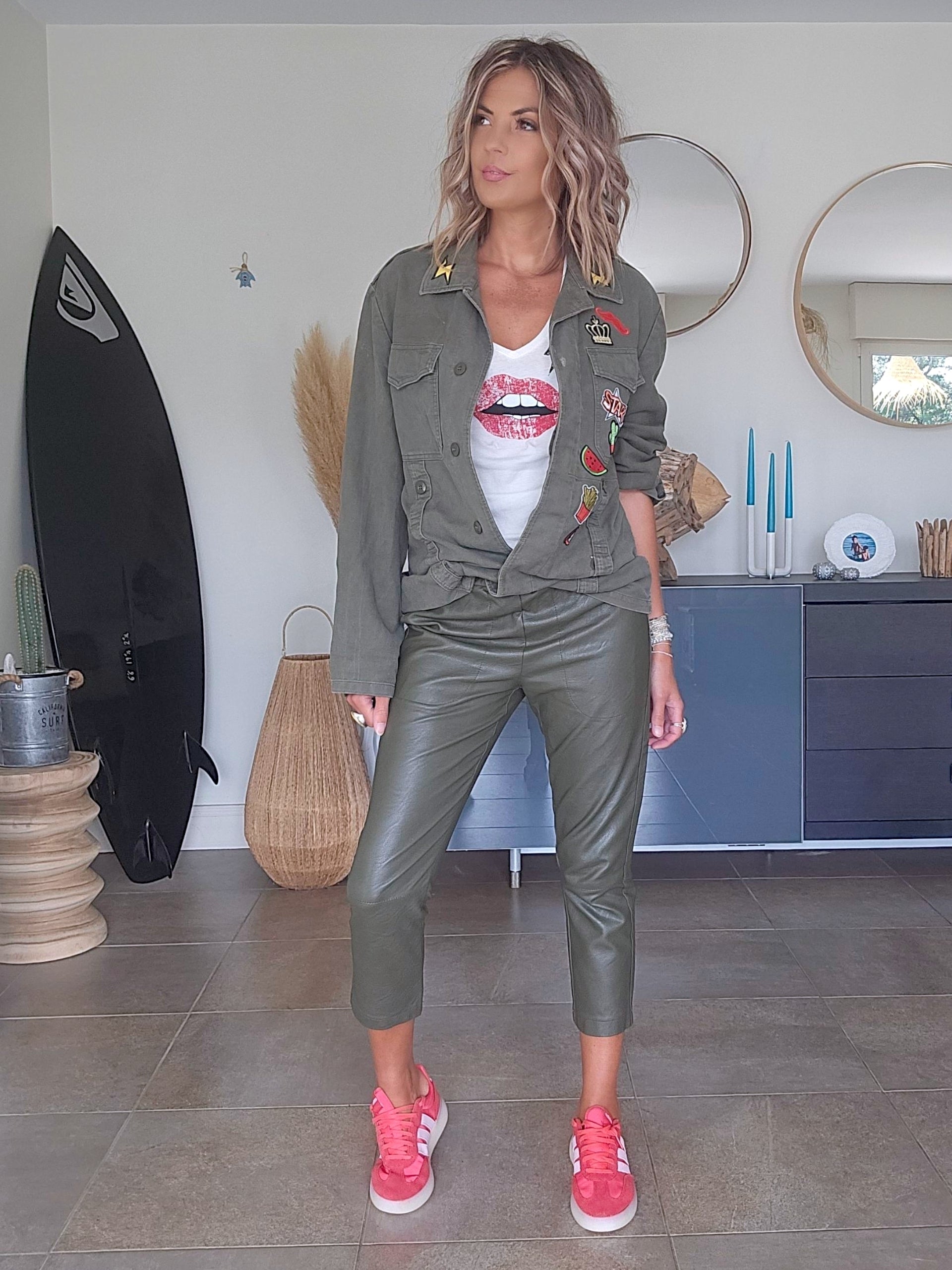 Saharienne créateur peinte à la main