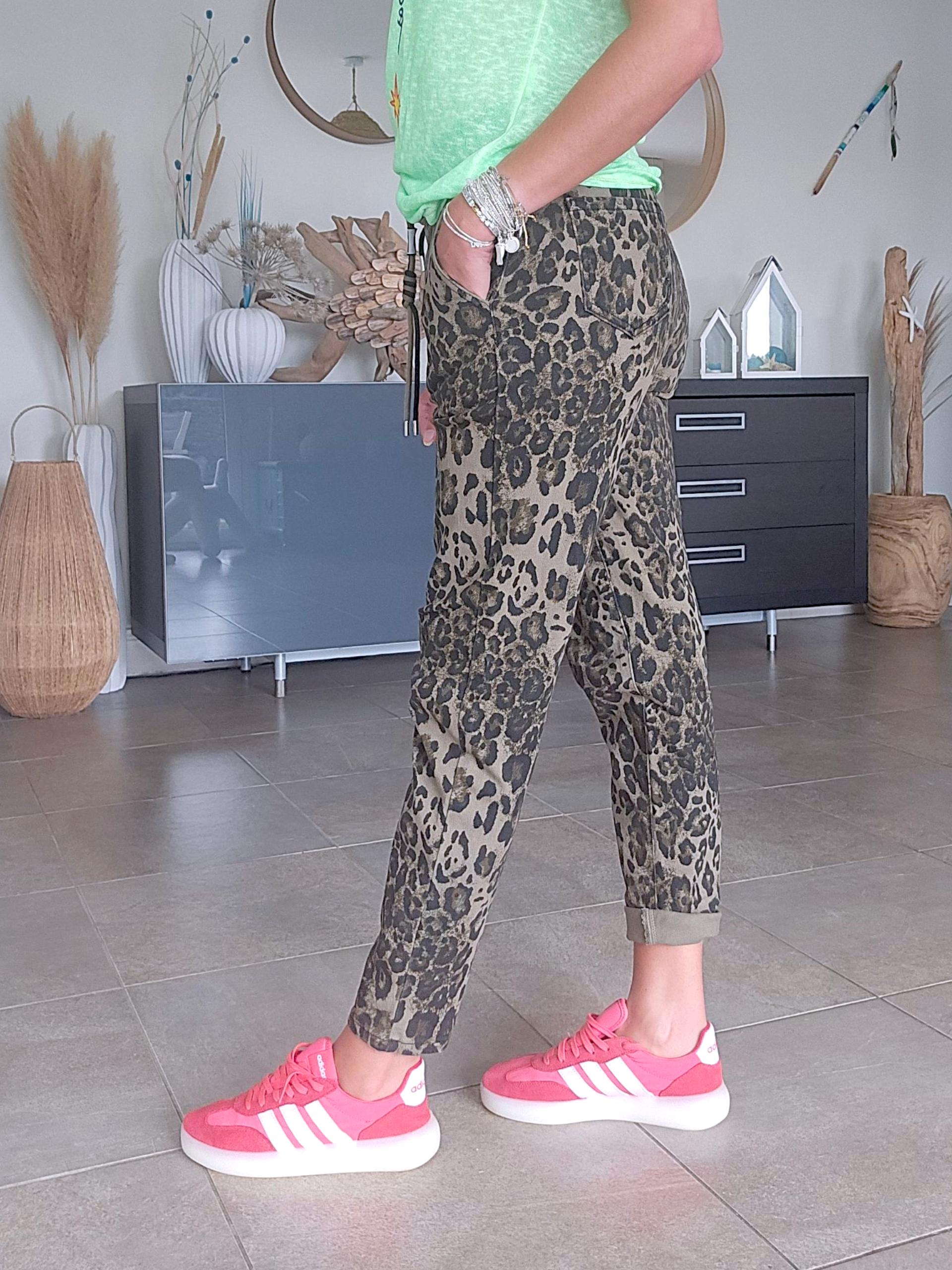 Pantalon jeeging léopard kaki