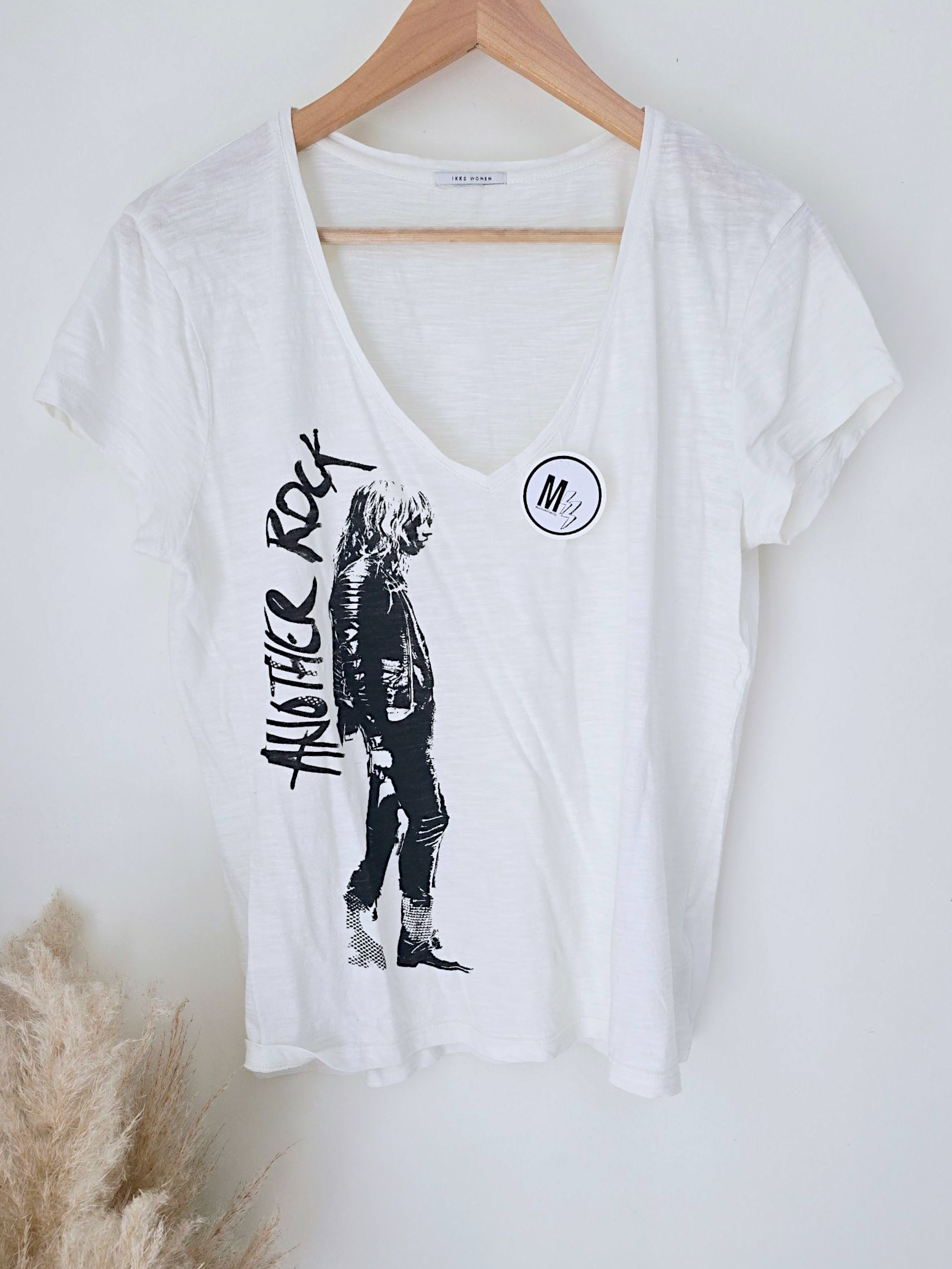 T-shirt blanc cassé rock