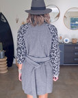 Manteau chevron et léopard gris