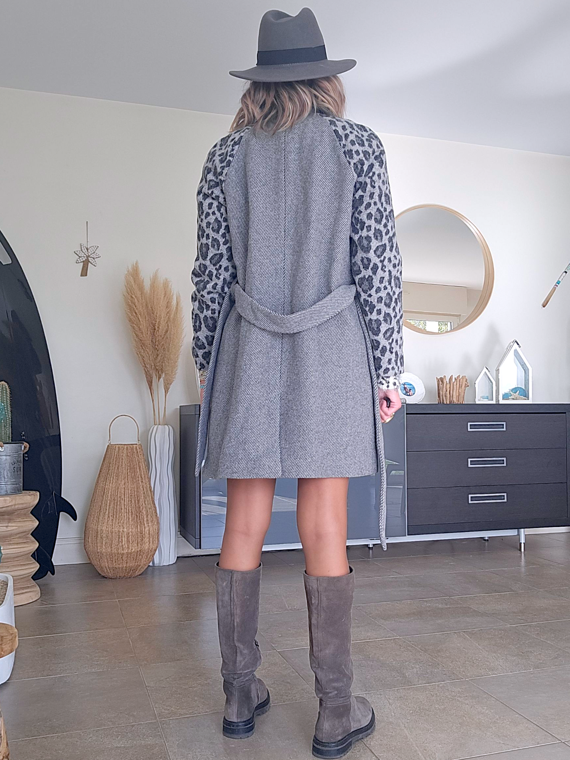Manteau chevron et léopard gris