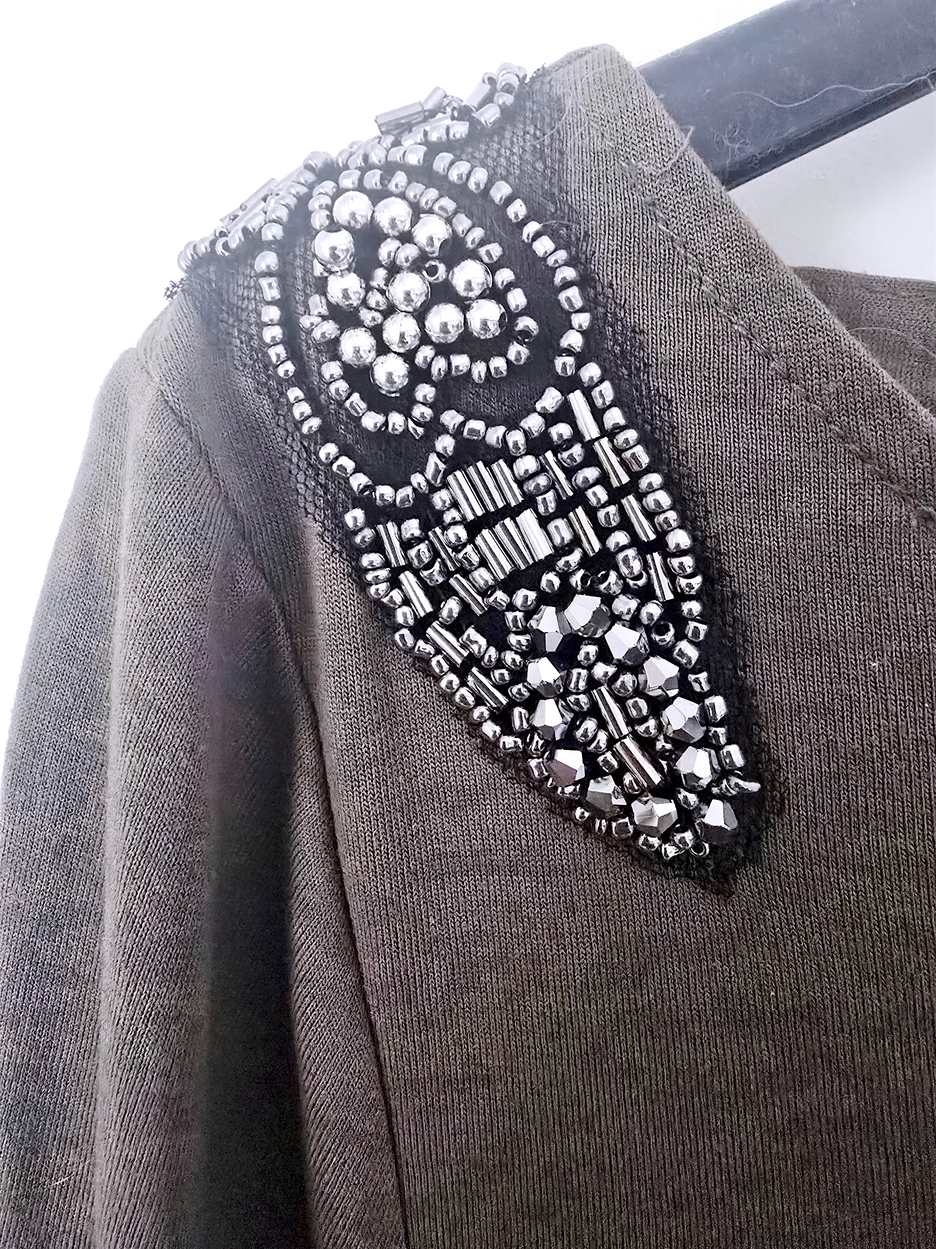 T-shirt kaki bijoux perles