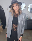 Veste grise à carreaux et sequins - 𝐌𝐚𝐫𝐢𝐧𝐚𝟒𝟒𝐟𝐚𝐦𝐢𝐥𝐲