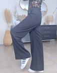 Pantalon chic noir à jambes larges - 𝐌𝐚𝐫𝐢𝐧𝐚𝟒𝟒𝐟𝐚𝐦𝐢𝐥𝐲