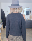 Pull chaud épaule dénudée - 𝐌𝐚𝐫𝐢𝐧𝐚𝟒𝟒𝐟𝐚𝐦𝐢𝐥𝐲