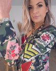 Blazer camouflage à inscriptions - 𝐌𝐚𝐫𝐢𝐧𝐚𝟒𝟒𝐟𝐚𝐦𝐢𝐥𝐲