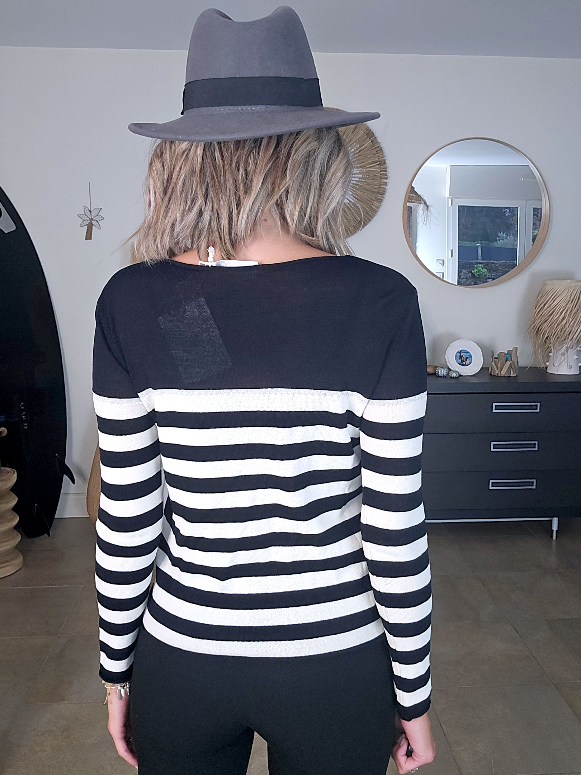 Pull marin noir et blanc