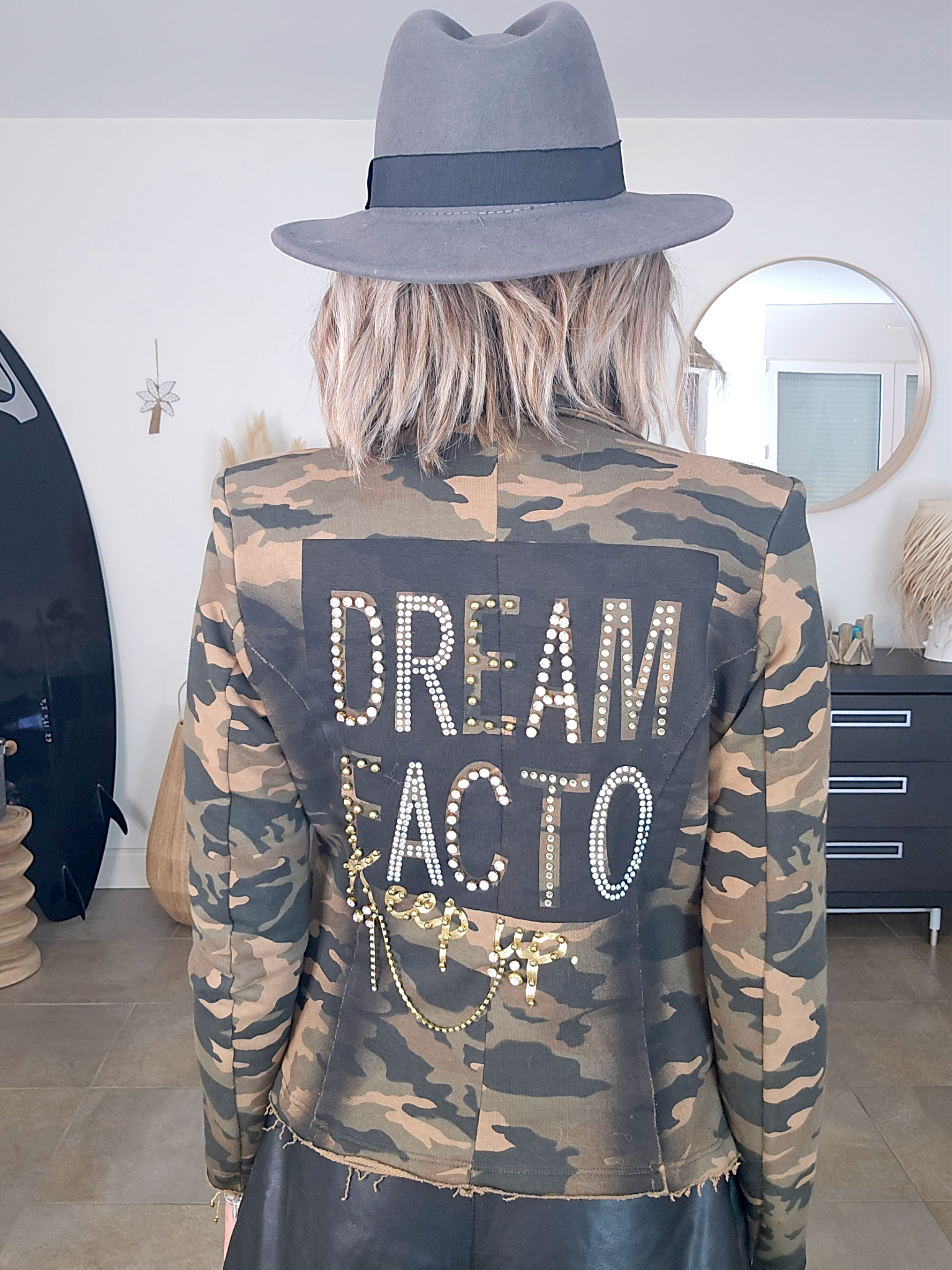 Veste cintrée camouflage kaki