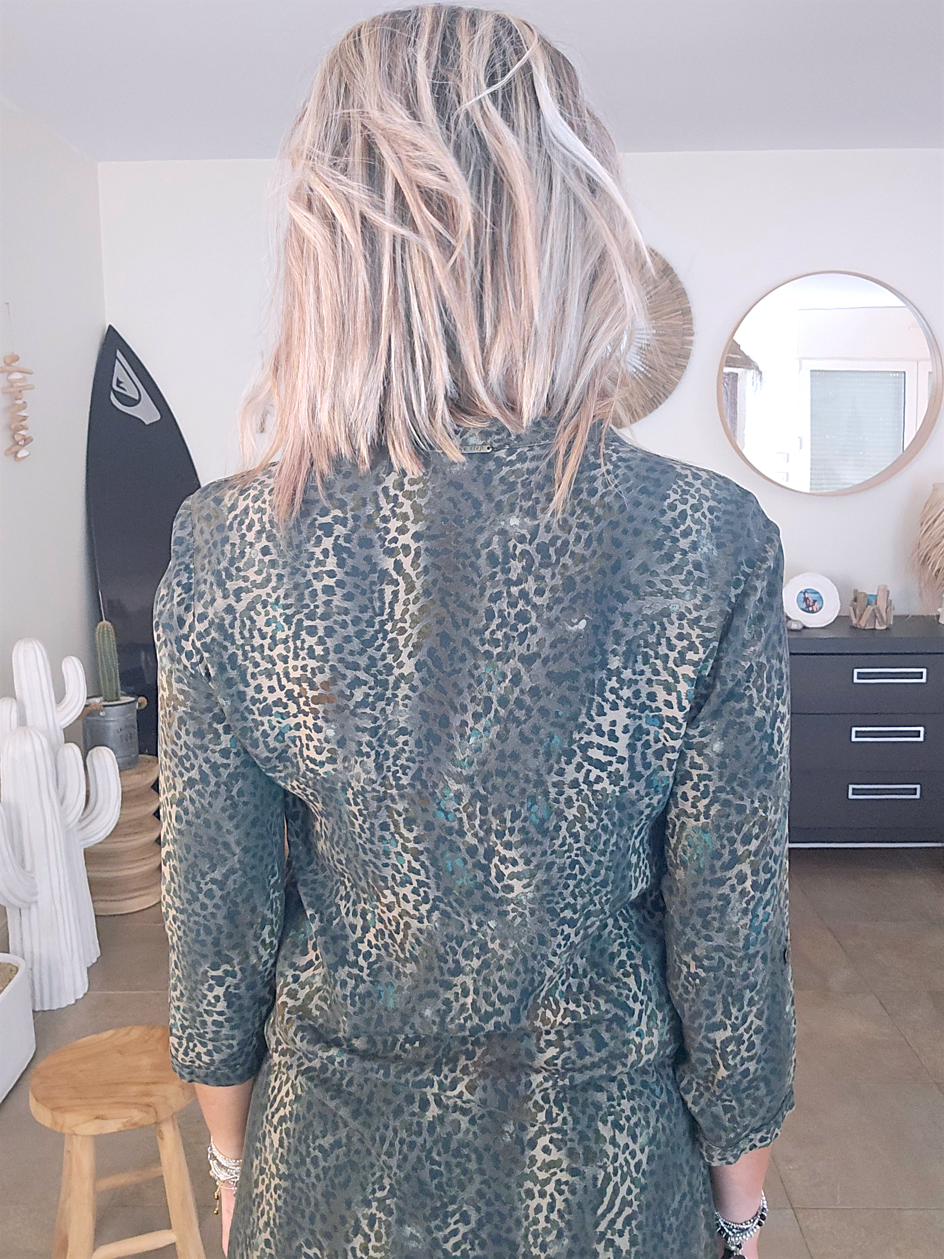 Robe kaki à imprimé léopard