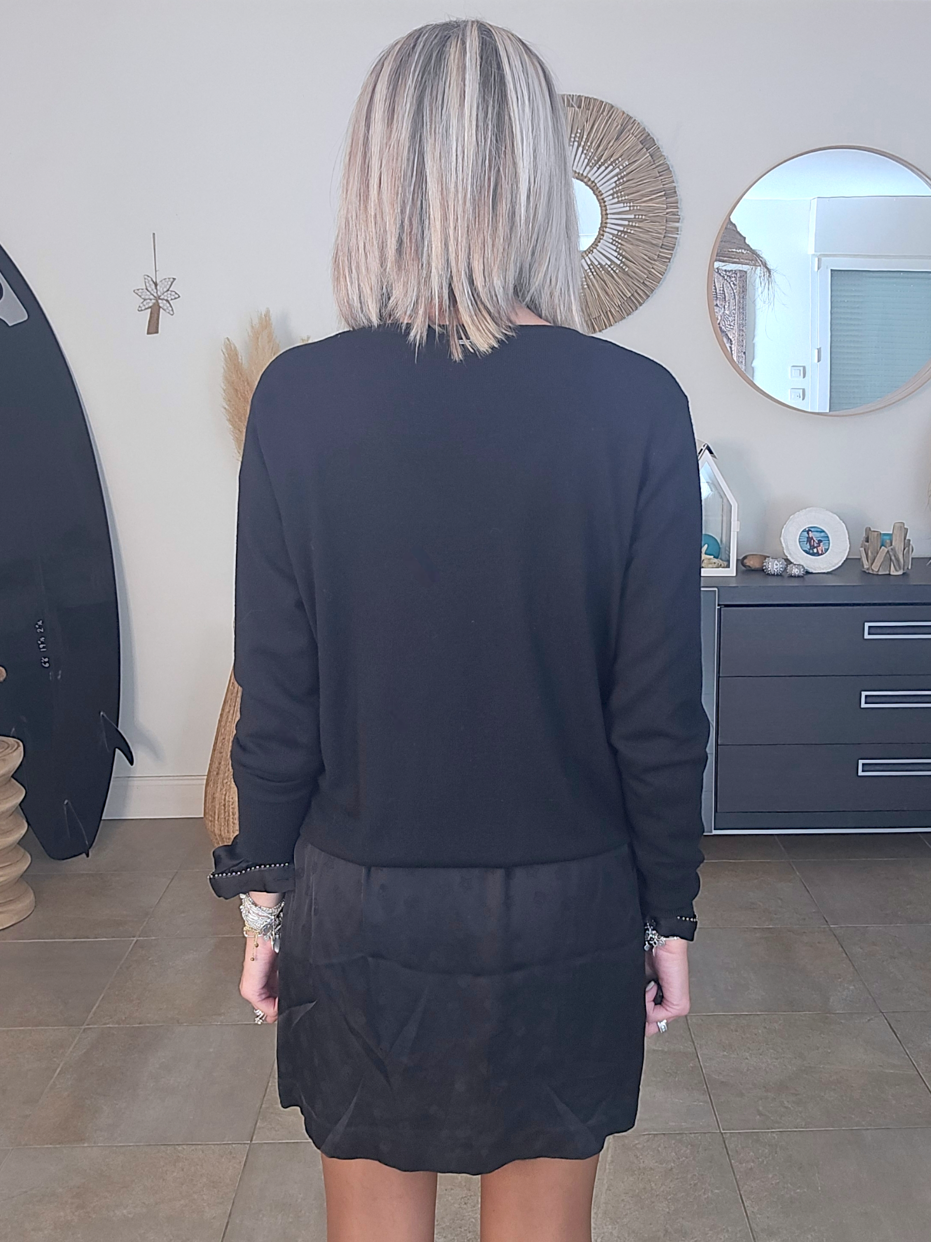 Pull noir éclairs strass