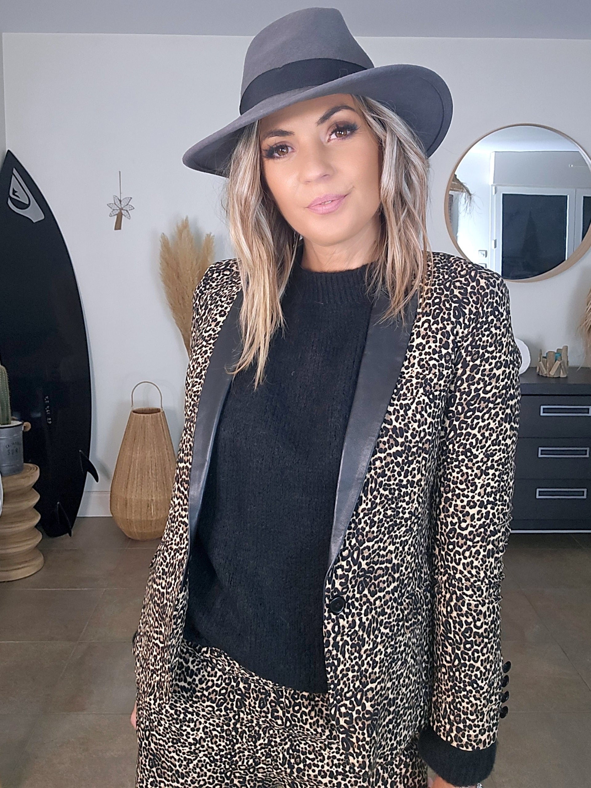 Veste léo col cuir agneau noir - 𝐌𝐚𝐫𝐢𝐧𝐚𝟒𝟒𝐟𝐚𝐦𝐢𝐥𝐲