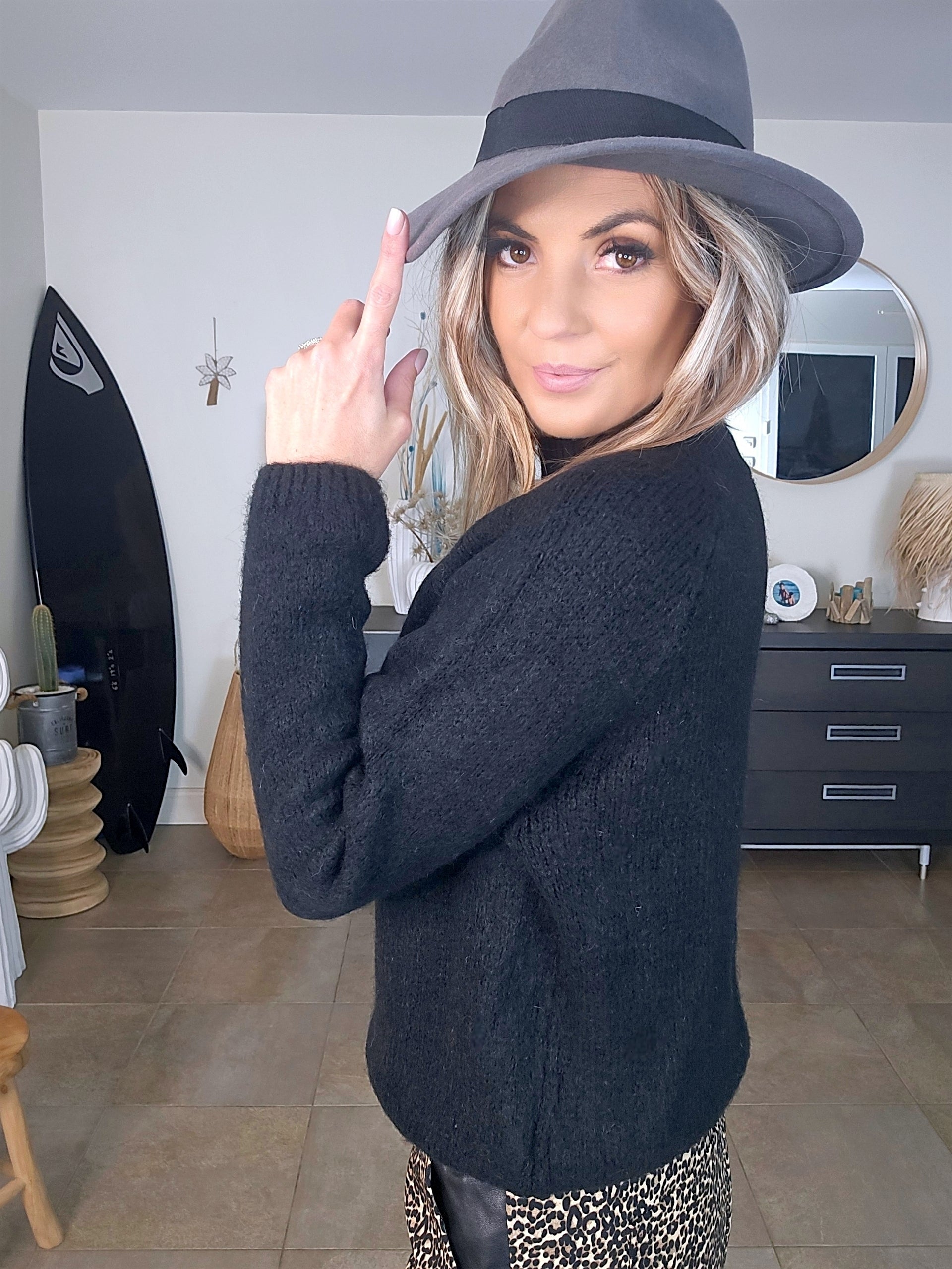 Pull chaud épaule dénudée - 𝐌𝐚𝐫𝐢𝐧𝐚𝟒𝟒𝐟𝐚𝐦𝐢𝐥𝐲