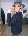 Pull chaud épaule dénudée - 𝐌𝐚𝐫𝐢𝐧𝐚𝟒𝟒𝐟𝐚𝐦𝐢𝐥𝐲