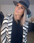 Gilet chaud ethnique noir et blanc - 𝐌𝐚𝐫𝐢𝐧𝐚𝟒𝟒𝐟𝐚𝐦𝐢𝐥𝐲