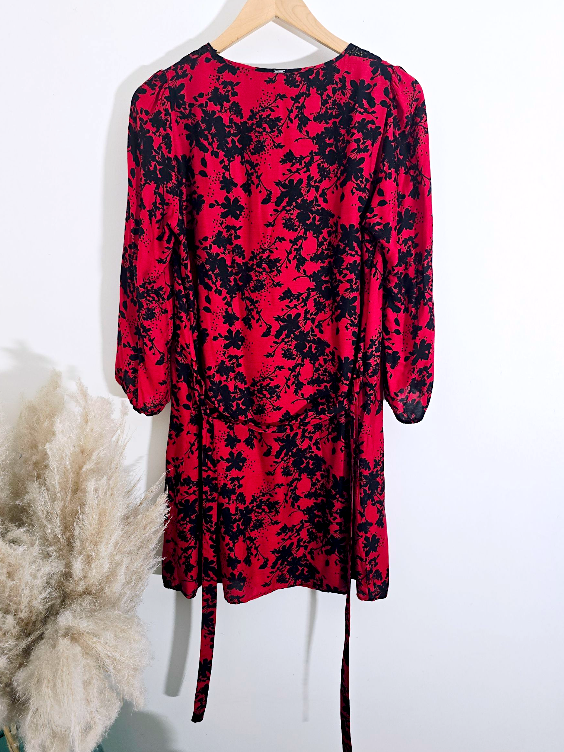 Robe rouge rock-chic