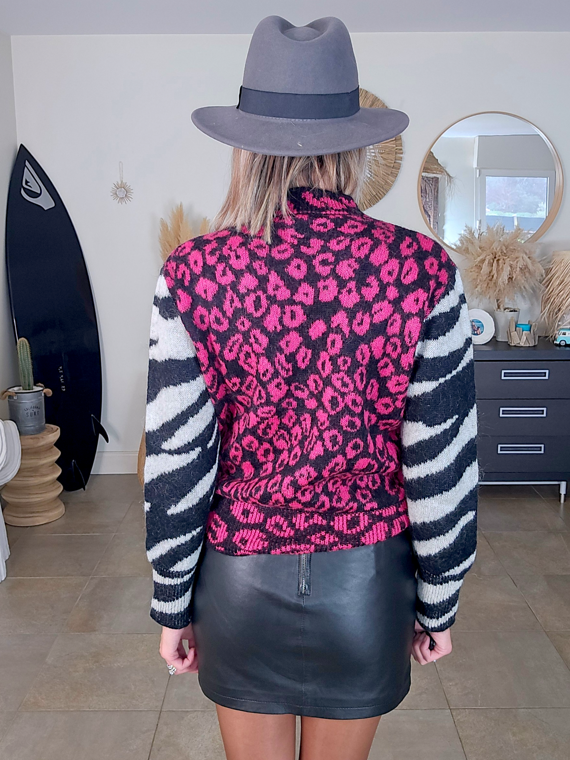 Jupe noire 100% cuir d'agneau - 𝐌𝐚𝐫𝐢𝐧𝐚𝟒𝟒𝐟𝐚𝐦𝐢𝐥𝐲