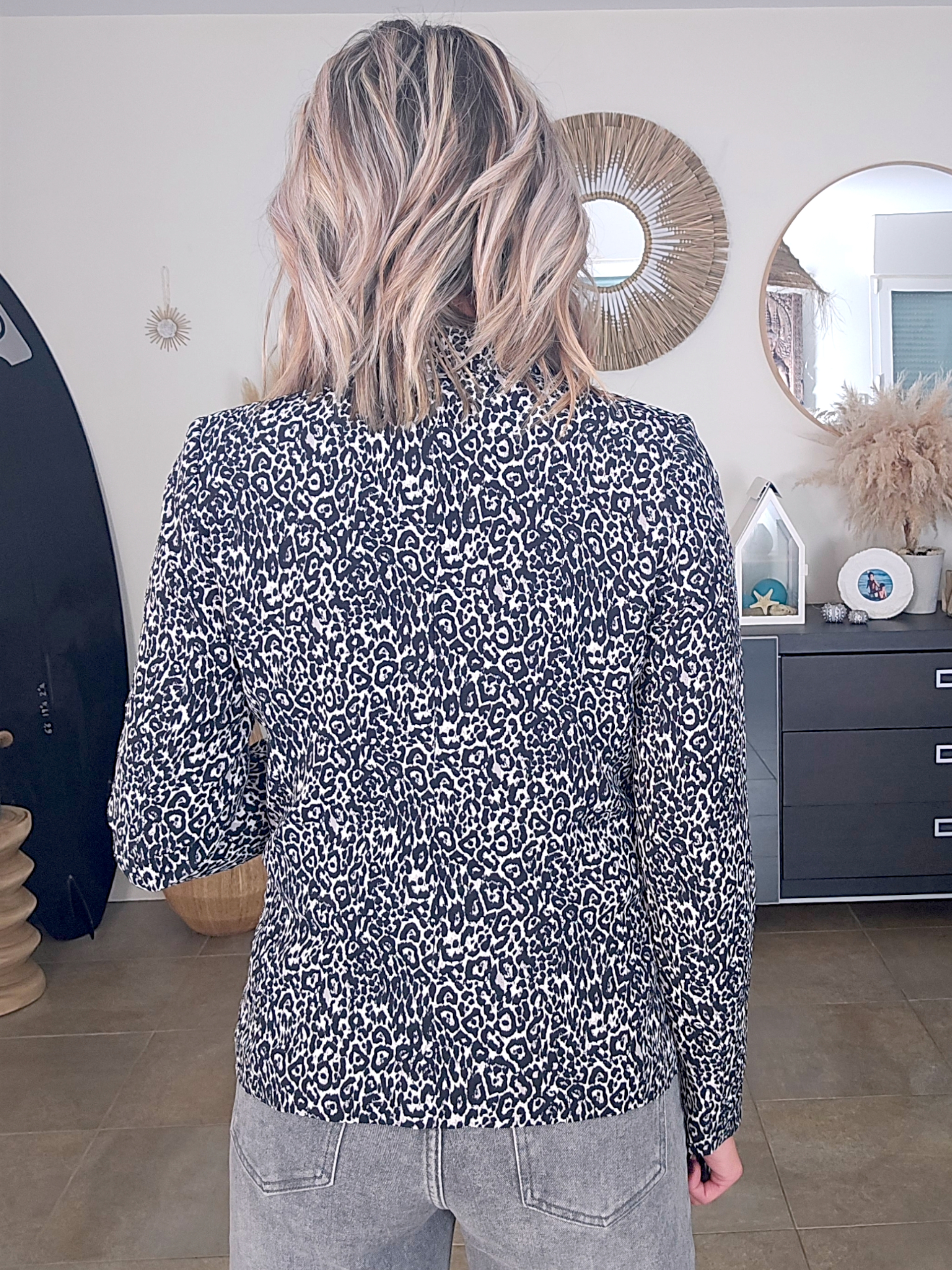 Veste léopard noire, blanche et grise - 𝐌𝐚𝐫𝐢𝐧𝐚𝟒𝟒𝐟𝐚𝐦𝐢𝐥𝐲