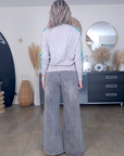 Pull gris clair à bandes latérales arc-en-ciel - 𝐌𝐚𝐫𝐢𝐧𝐚𝟒𝟒𝐟𝐚𝐦𝐢𝐥𝐲
