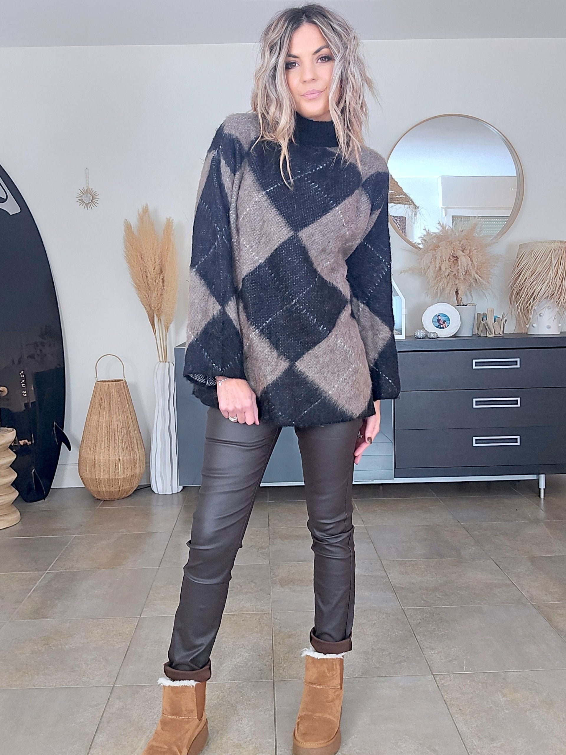Pull tunique en damier marron taupe - 𝐌𝐚𝐫𝐢𝐧𝐚𝟒𝟒𝐟𝐚𝐦𝐢𝐥𝐲