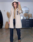 Manteau bouclette beige à manches dorées - 𝐌𝐚𝐫𝐢𝐧𝐚𝟒𝟒𝐟𝐚𝐦𝐢𝐥𝐲