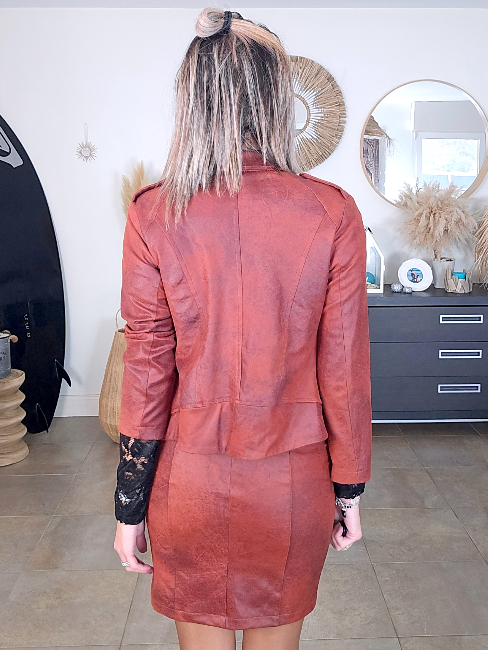 Ensemble veste et jupe Made in France - 𝐌𝐚𝐫𝐢𝐧𝐚𝟒𝟒𝐟𝐚𝐦𝐢𝐥𝐲