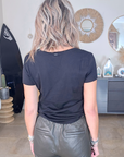 T-shirt noir à inscriptions dorées - 𝐌𝐚𝐫𝐢𝐧𝐚𝟒𝟒𝐟𝐚𝐦𝐢𝐥𝐲