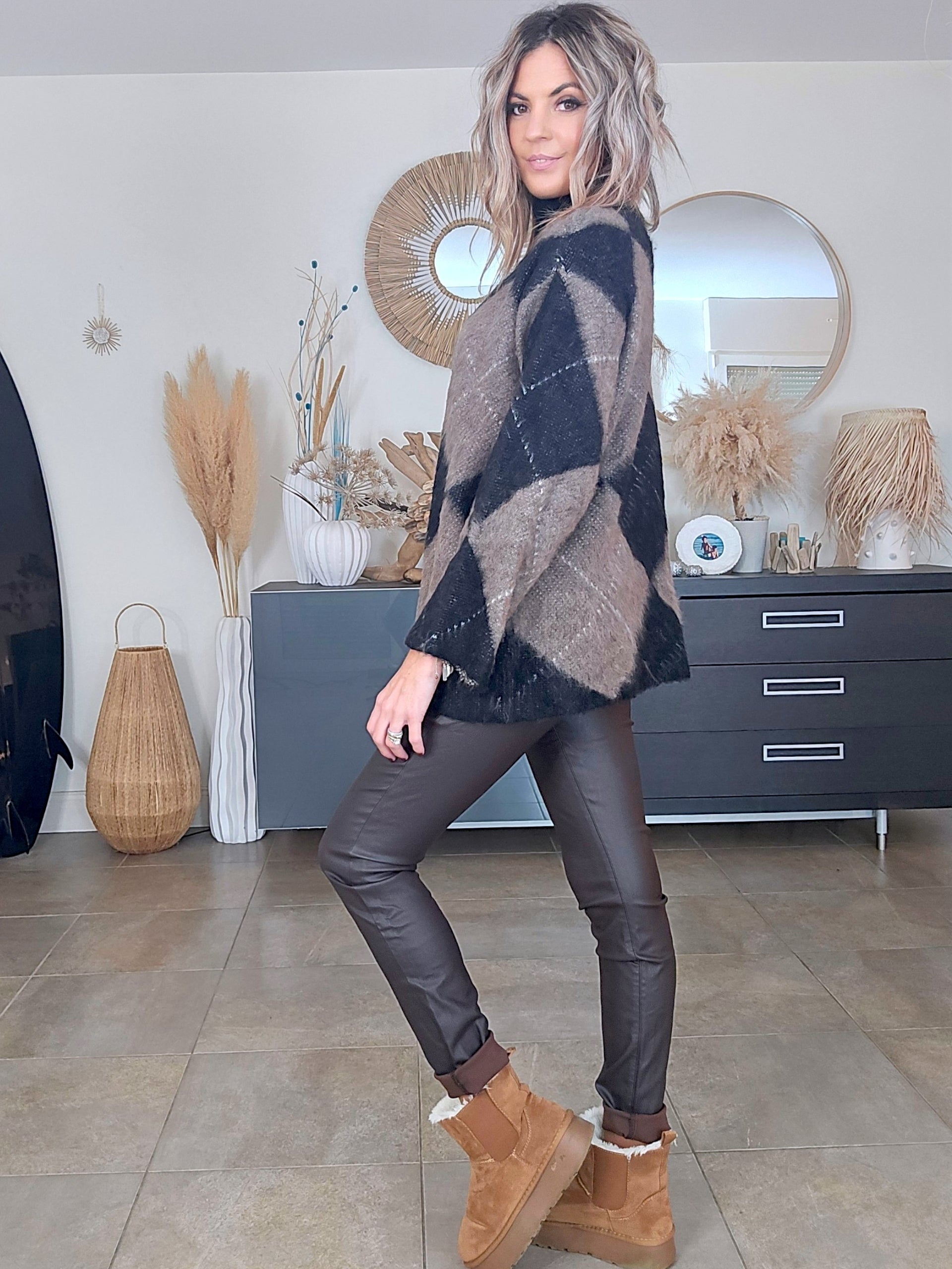 Pull tunique en damier marron taupe - 𝐌𝐚𝐫𝐢𝐧𝐚𝟒𝟒𝐟𝐚𝐦𝐢𝐥𝐲