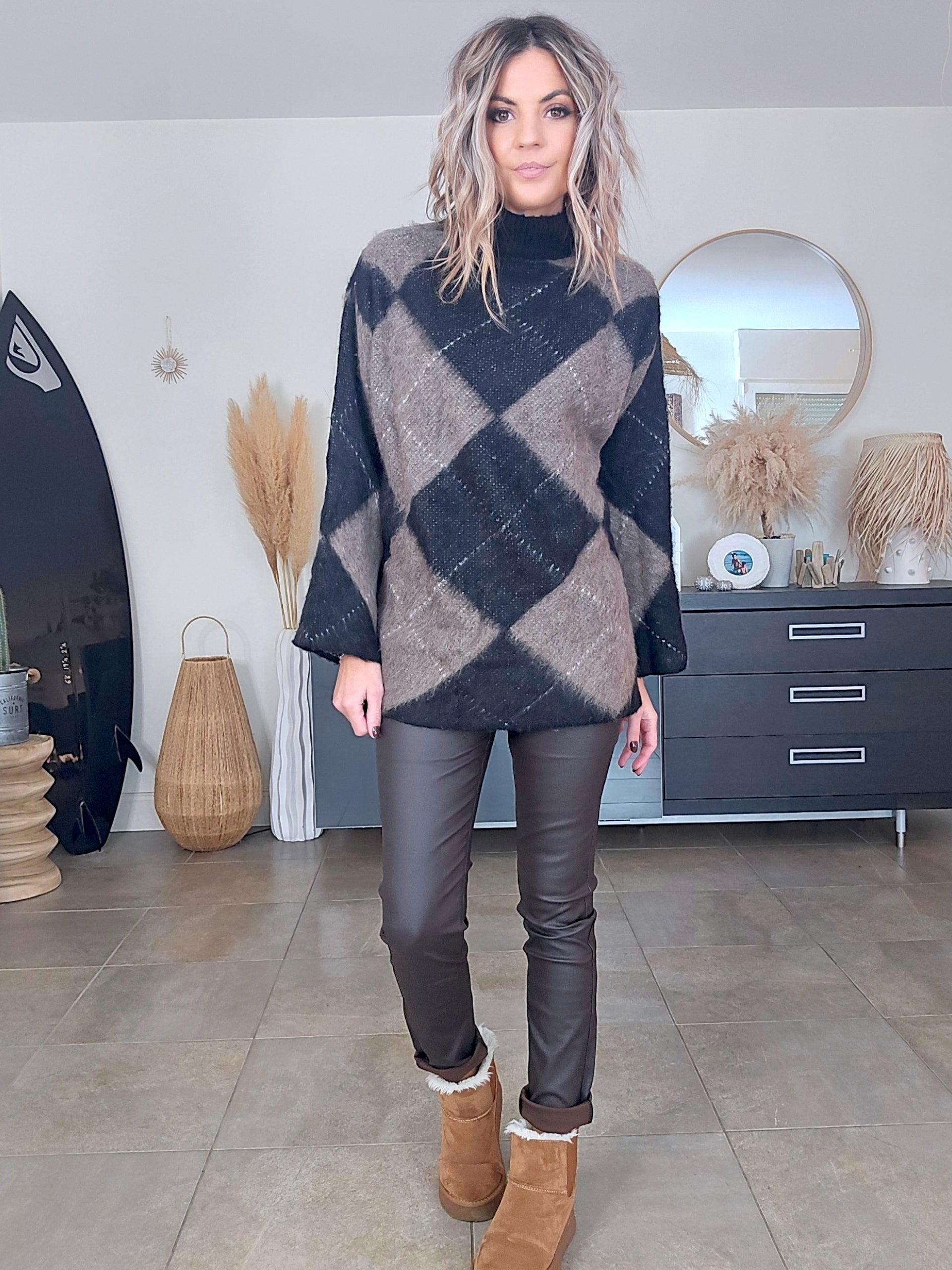 Pull tunique en damier marron taupe - 𝐌𝐚𝐫𝐢𝐧𝐚𝟒𝟒𝐟𝐚𝐦𝐢𝐥𝐲