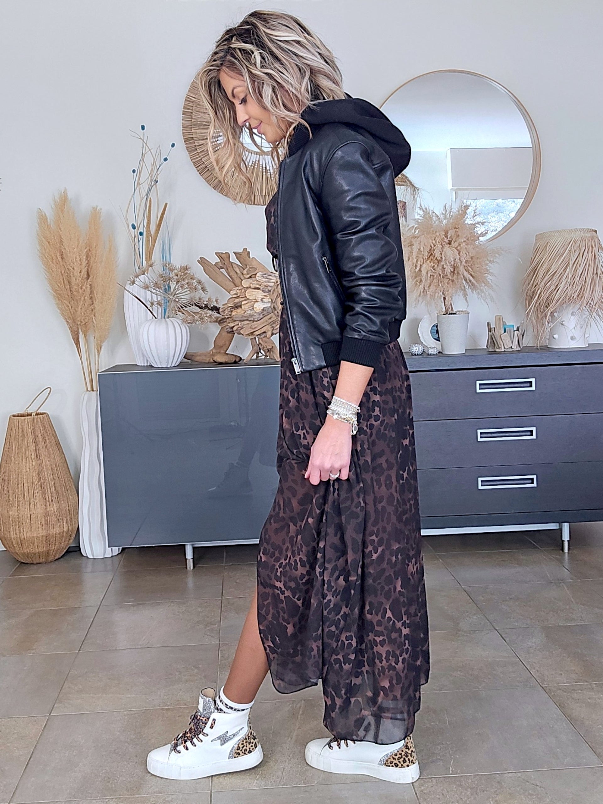 Bombers noir cuir véritable - 𝐌𝐚𝐫𝐢𝐧𝐚𝟒𝟒𝐟𝐚𝐦𝐢𝐥𝐲
