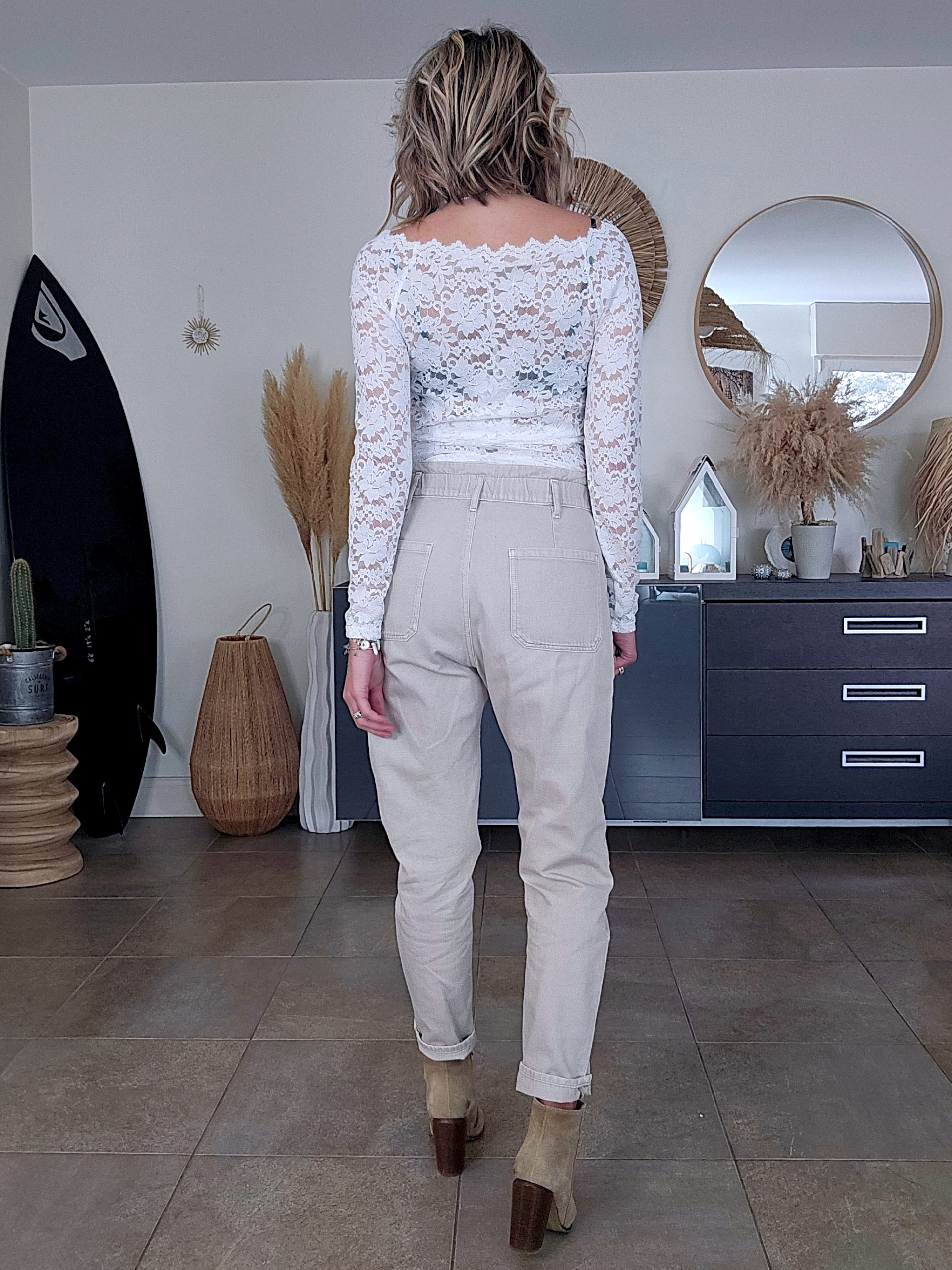 Pantalon beige en coton - 𝐌𝐚𝐫𝐢𝐧𝐚𝟒𝟒𝐟𝐚𝐦𝐢𝐥𝐲