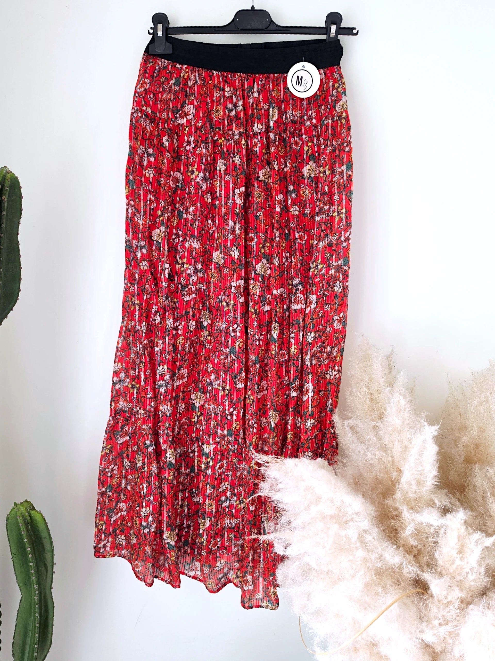 Jupe longue rouge à imprimé fleuri - 𝐌𝐚𝐫𝐢𝐧𝐚𝟒𝟒𝐟𝐚𝐦𝐢𝐥𝐲