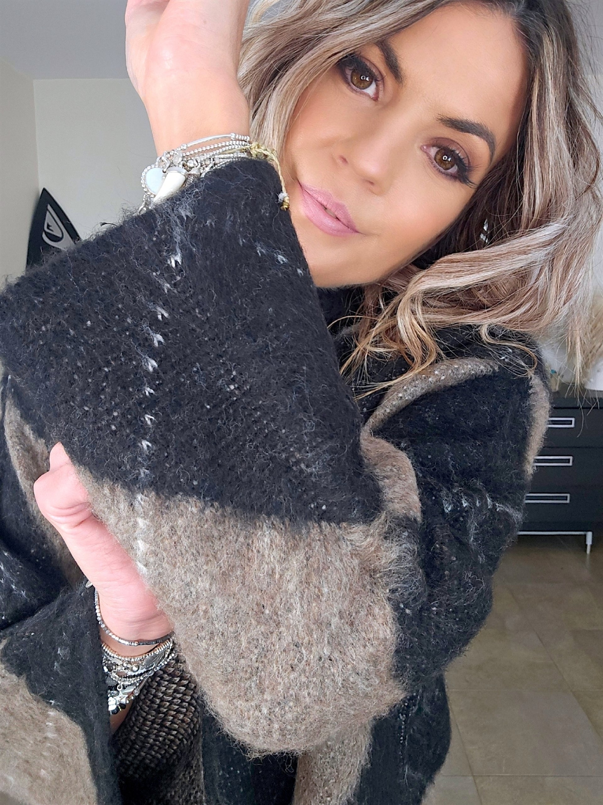 Pull tunique en damier marron taupe - 𝐌𝐚𝐫𝐢𝐧𝐚𝟒𝟒𝐟𝐚𝐦𝐢𝐥𝐲