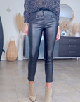 Pantalon slim noir - 𝐌𝐚𝐫𝐢𝐧𝐚𝟒𝟒𝐟𝐚𝐦𝐢𝐥𝐲
