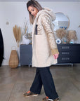 Manteau bouclette beige à manches dorées - 𝐌𝐚𝐫𝐢𝐧𝐚𝟒𝟒𝐟𝐚𝐦𝐢𝐥𝐲