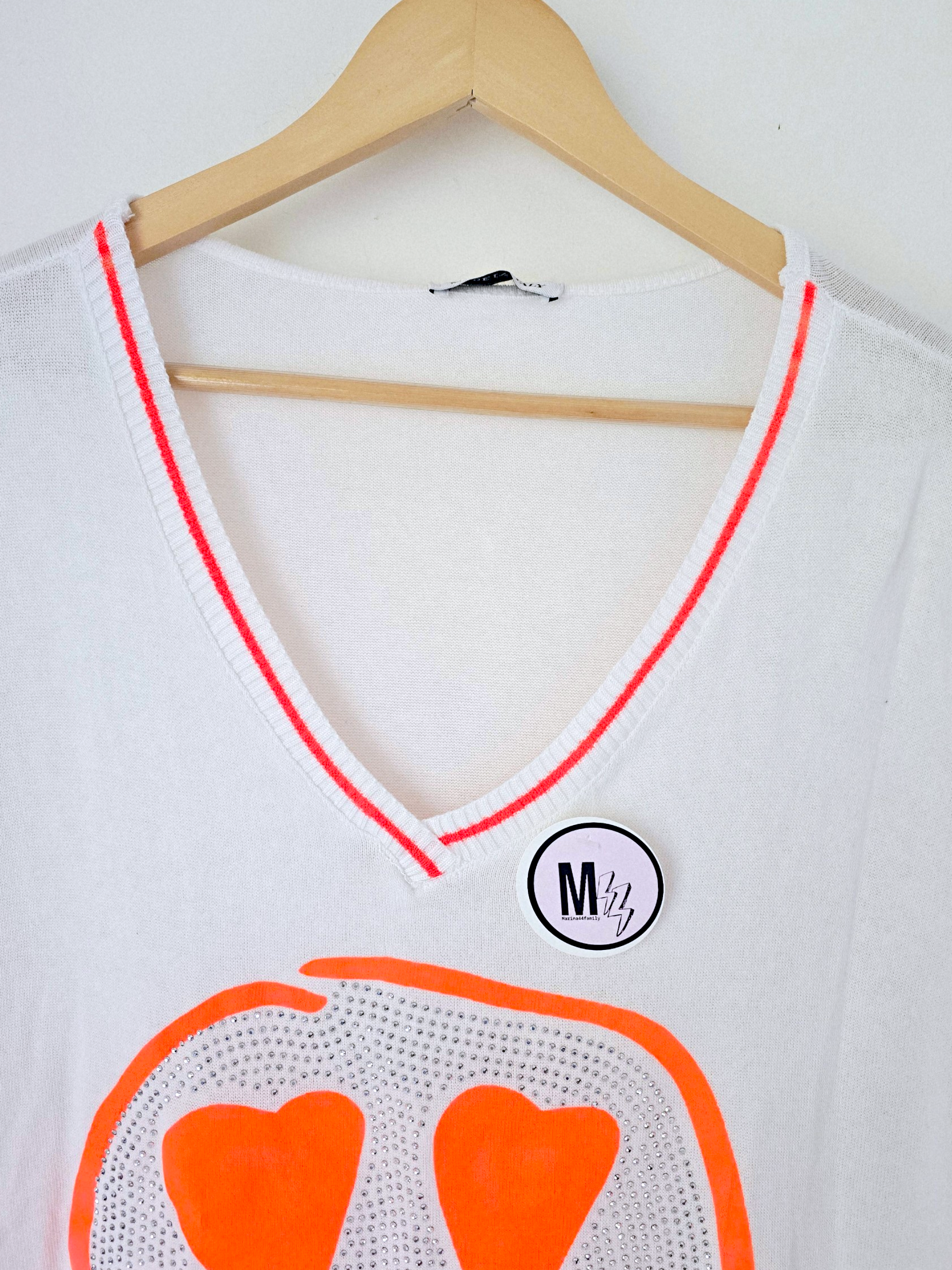 Haut blanc smiley orange fluo - 𝐌𝐚𝐫𝐢𝐧𝐚𝟒𝟒𝐟𝐚𝐦𝐢𝐥𝐲